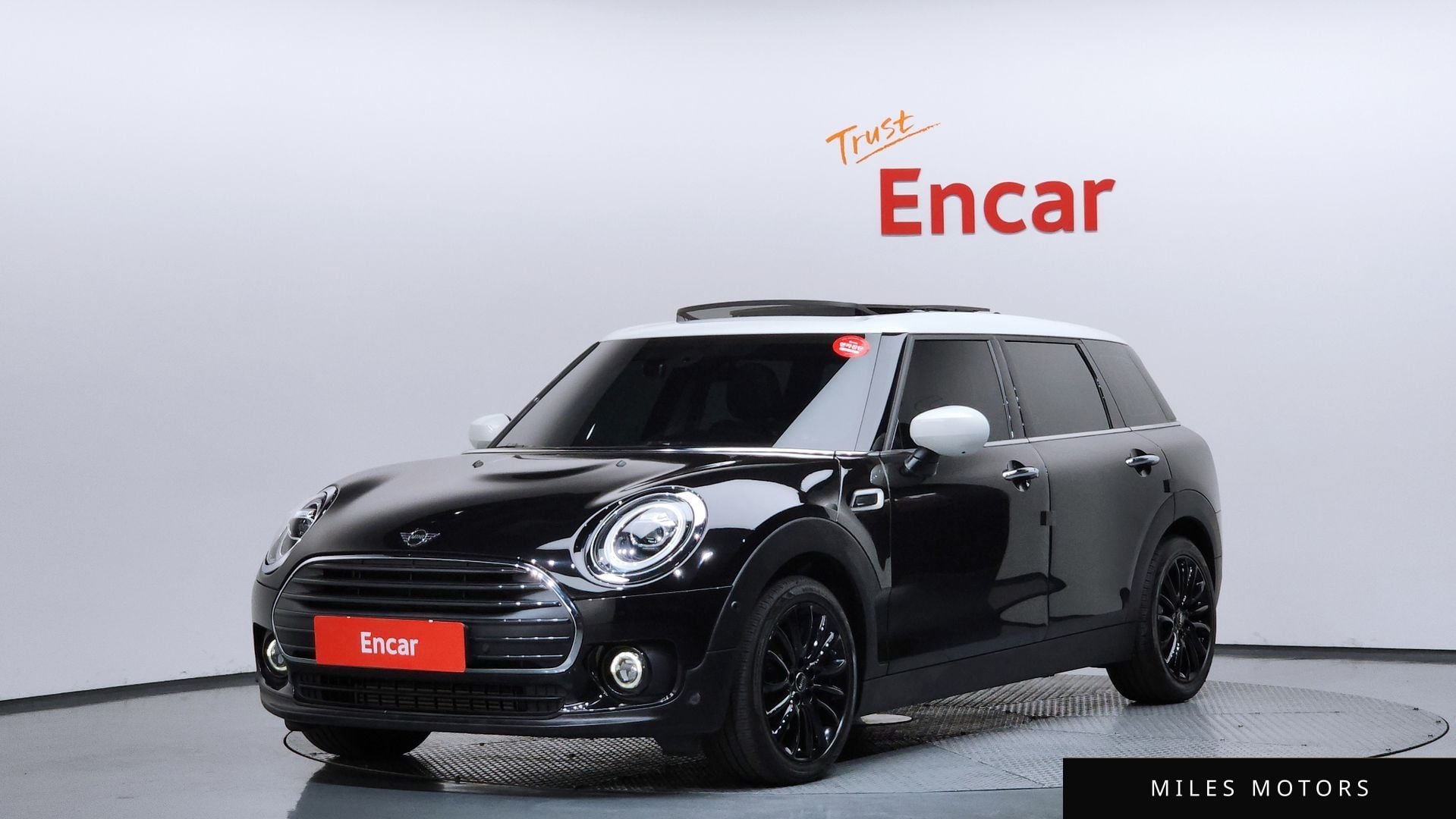 MINI Clubman 2021 — фото 1 из 12