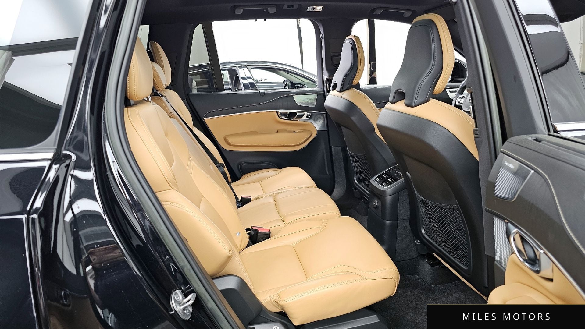 Volvo XC90 2022 — миниатюра 12