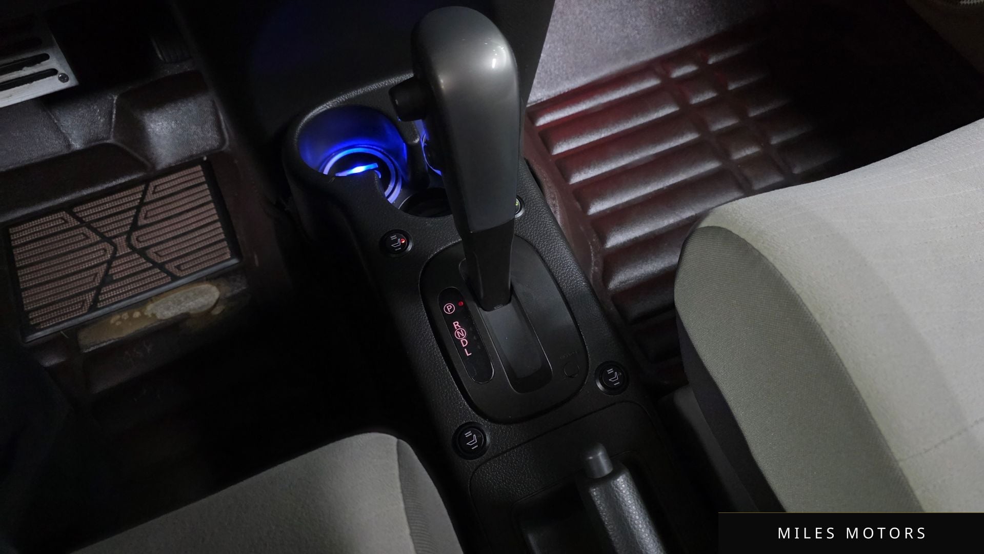 Nissan Cube 2013 — миниатюра 9