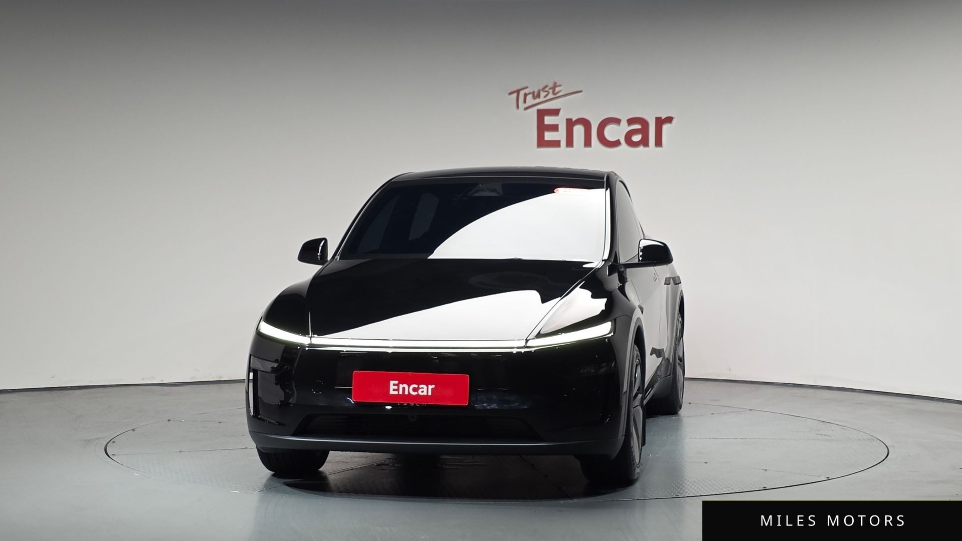 Tesla Model Y 2026 — миниатюра 2