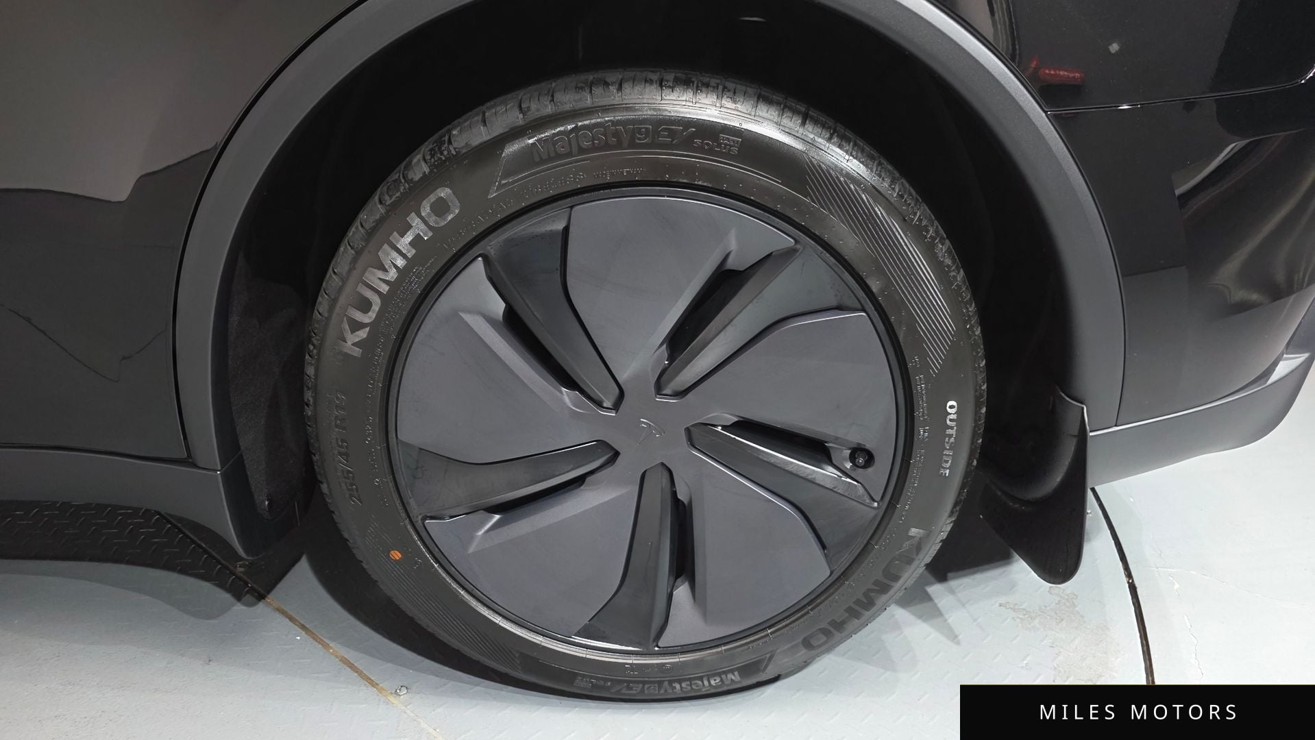 Tesla Model Y 2026 — миниатюра 6