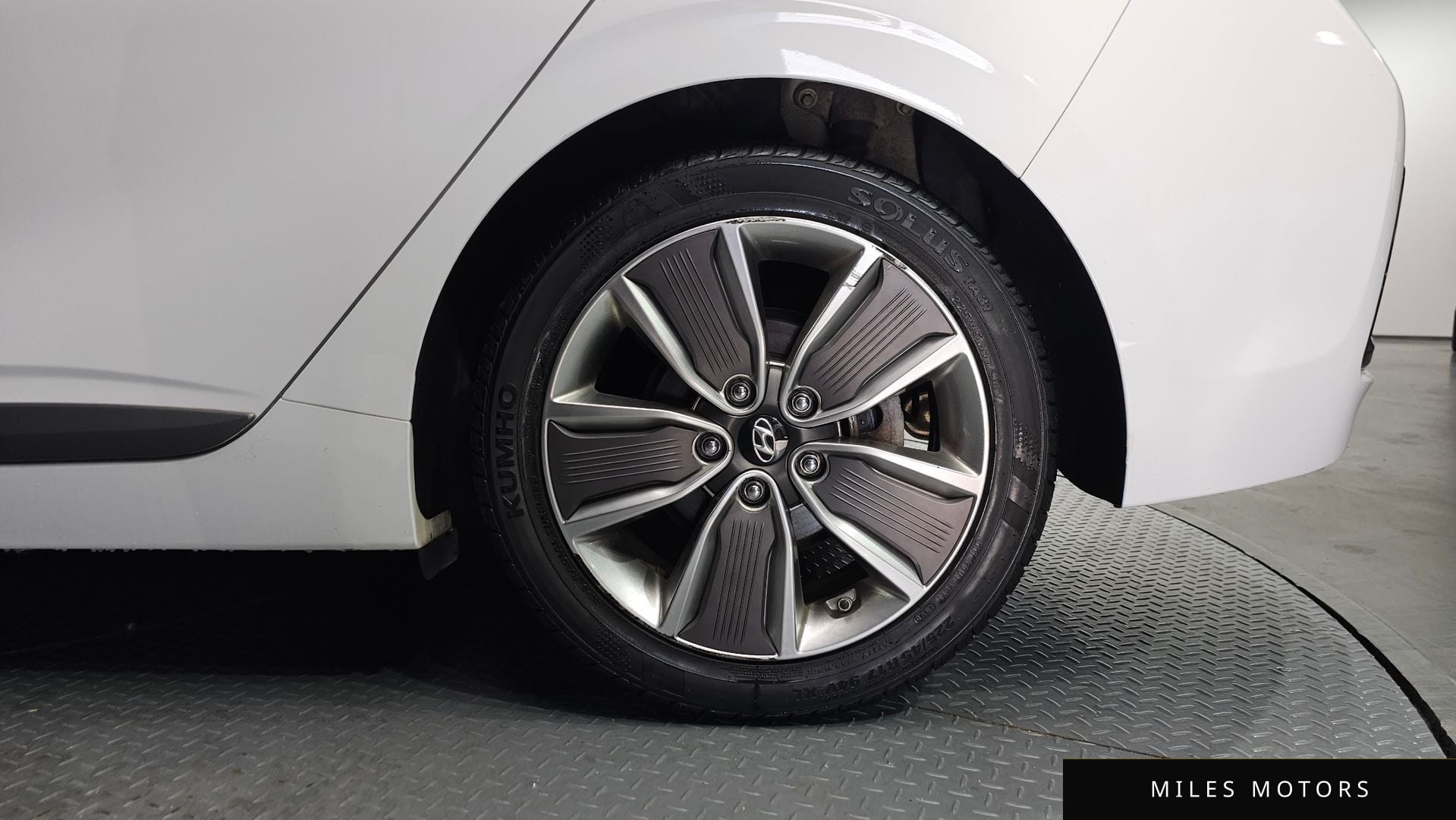 Hyundai Ioniq 2016 — миниатюра 7