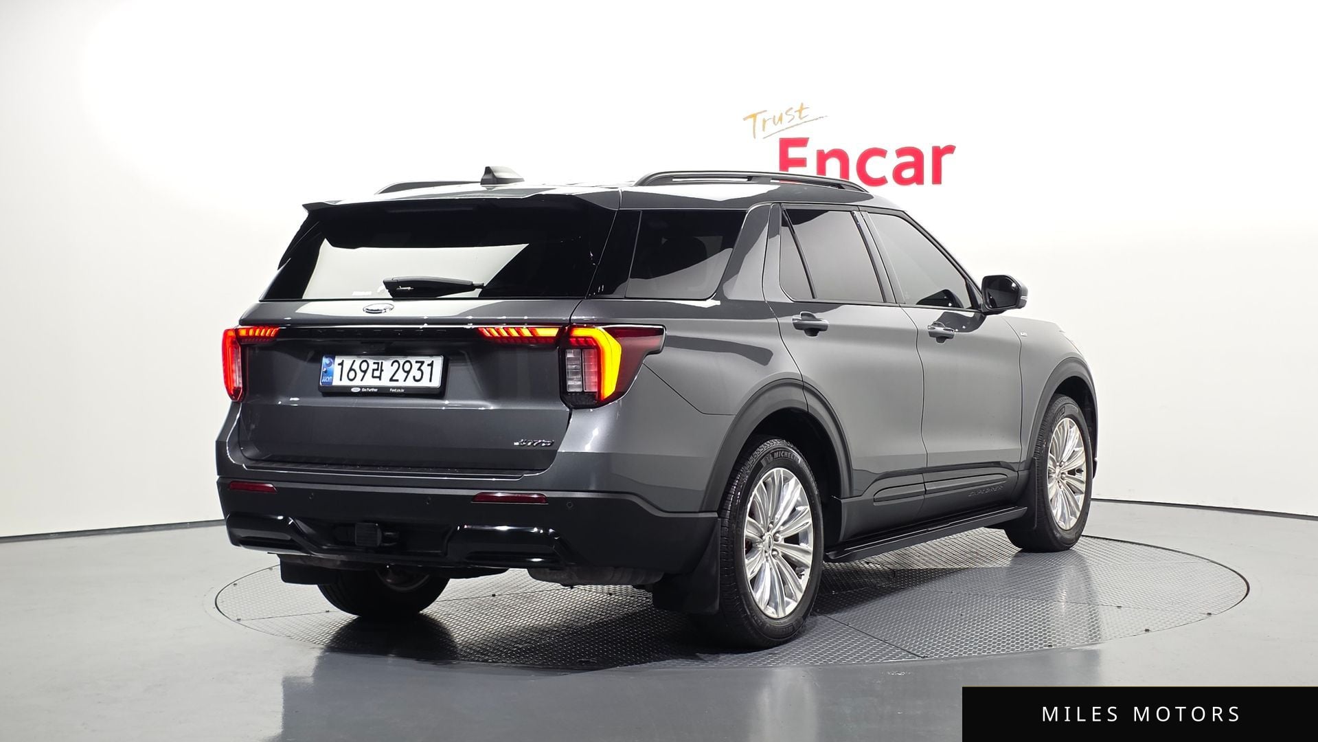 Ford Explorer 2025 — миниатюра 2