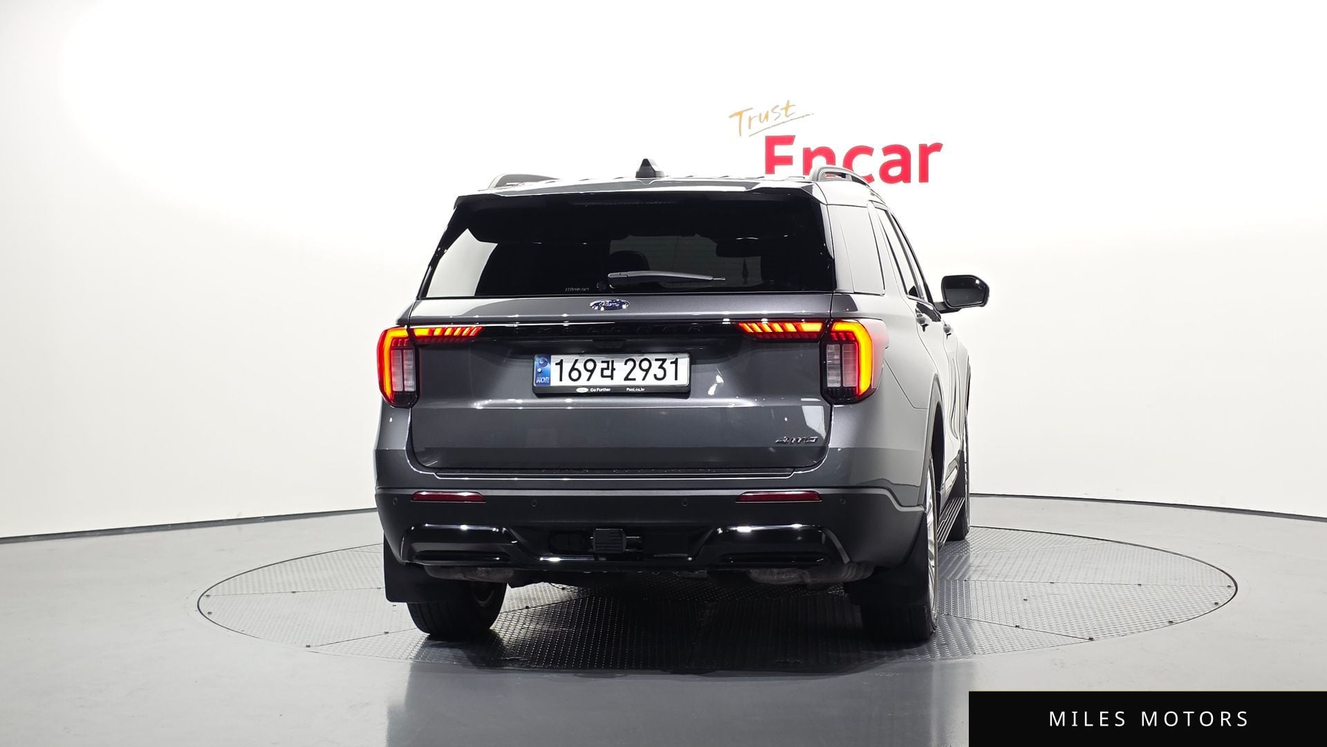 Ford Explorer 2025 — миниатюра 4