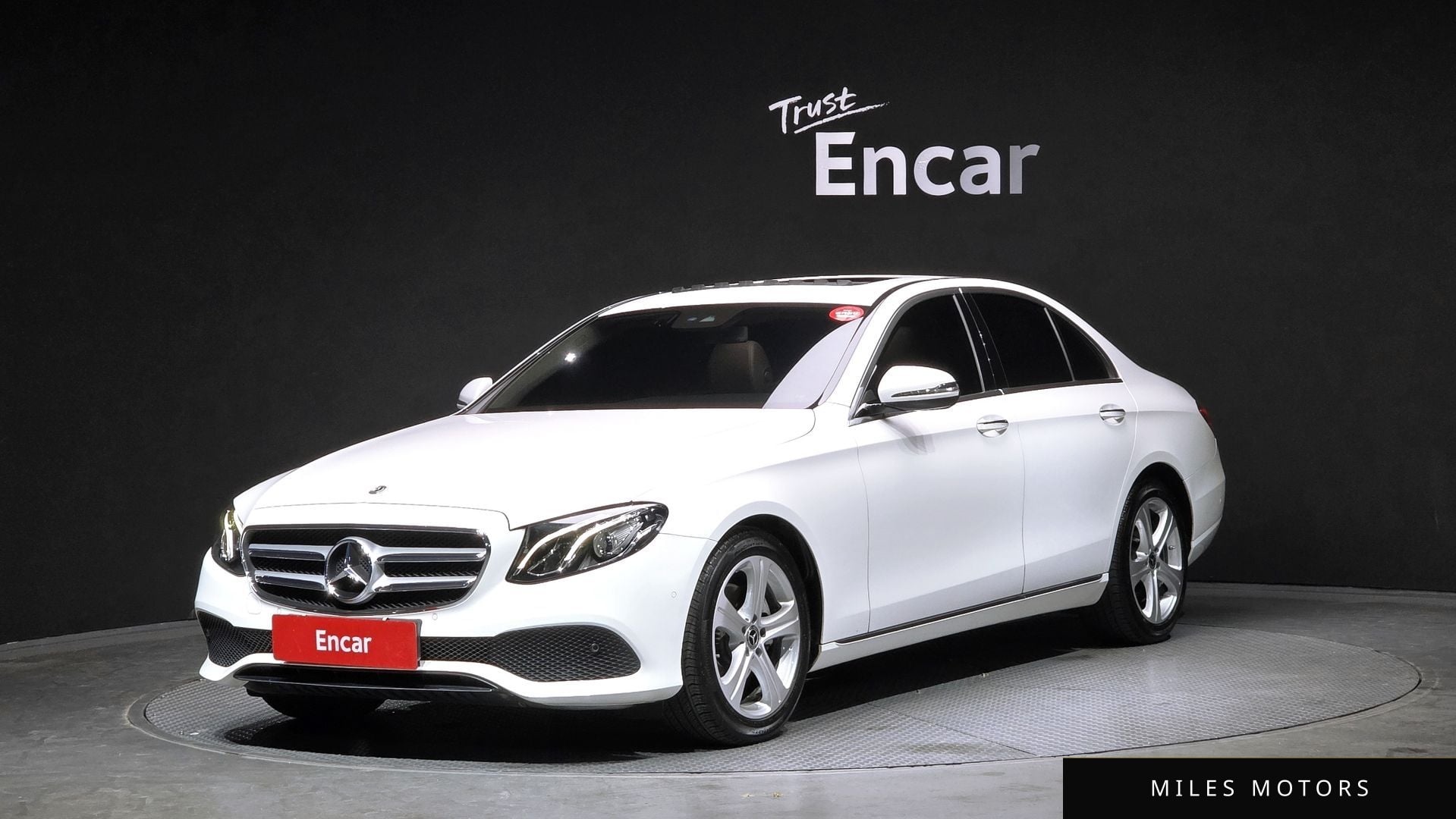 Mercedes-Benz E-Class W213 2018 — фото 1 из 12