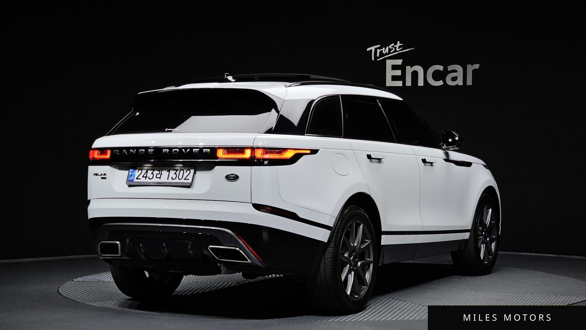 Land Rover Range Rover Velar 2022 — миниатюра 2