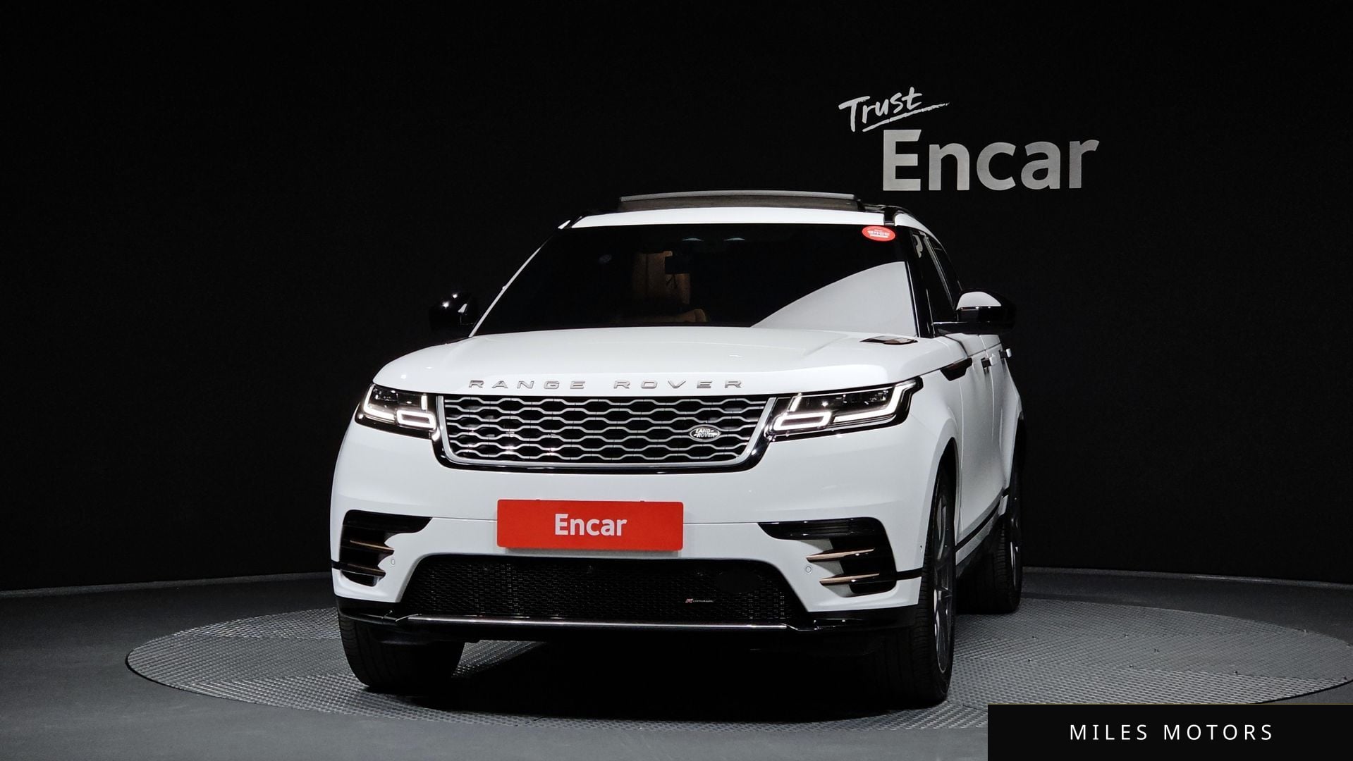 Land Rover Range Rover Velar 2022 — миниатюра 3