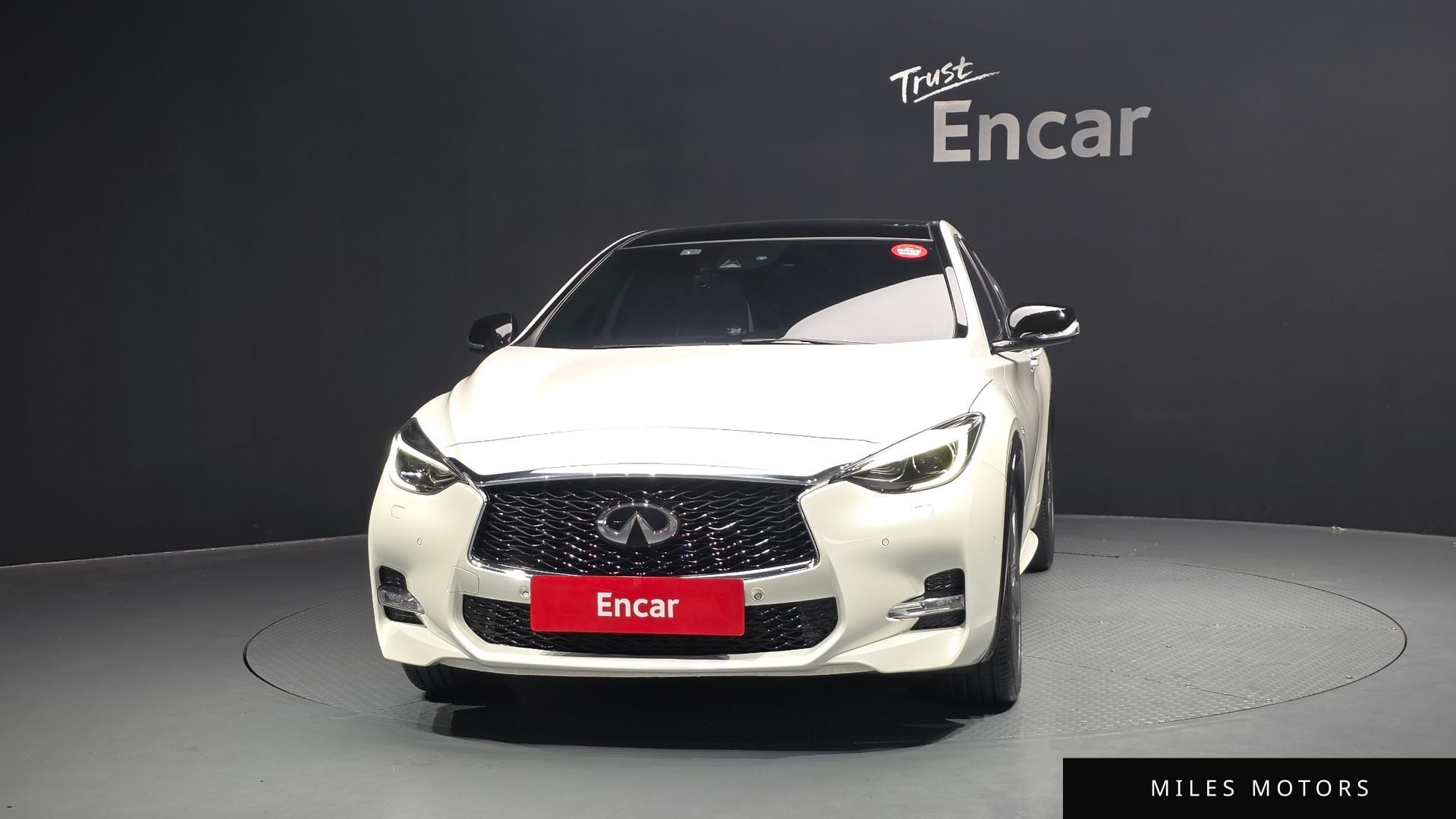Infiniti Q30 2017 — миниатюра 3
