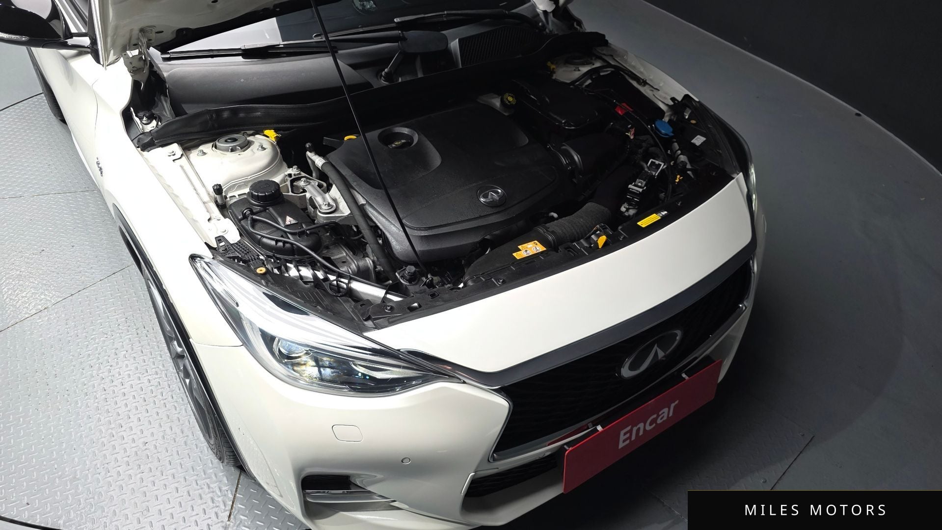 Infiniti Q30 2017 — миниатюра 6