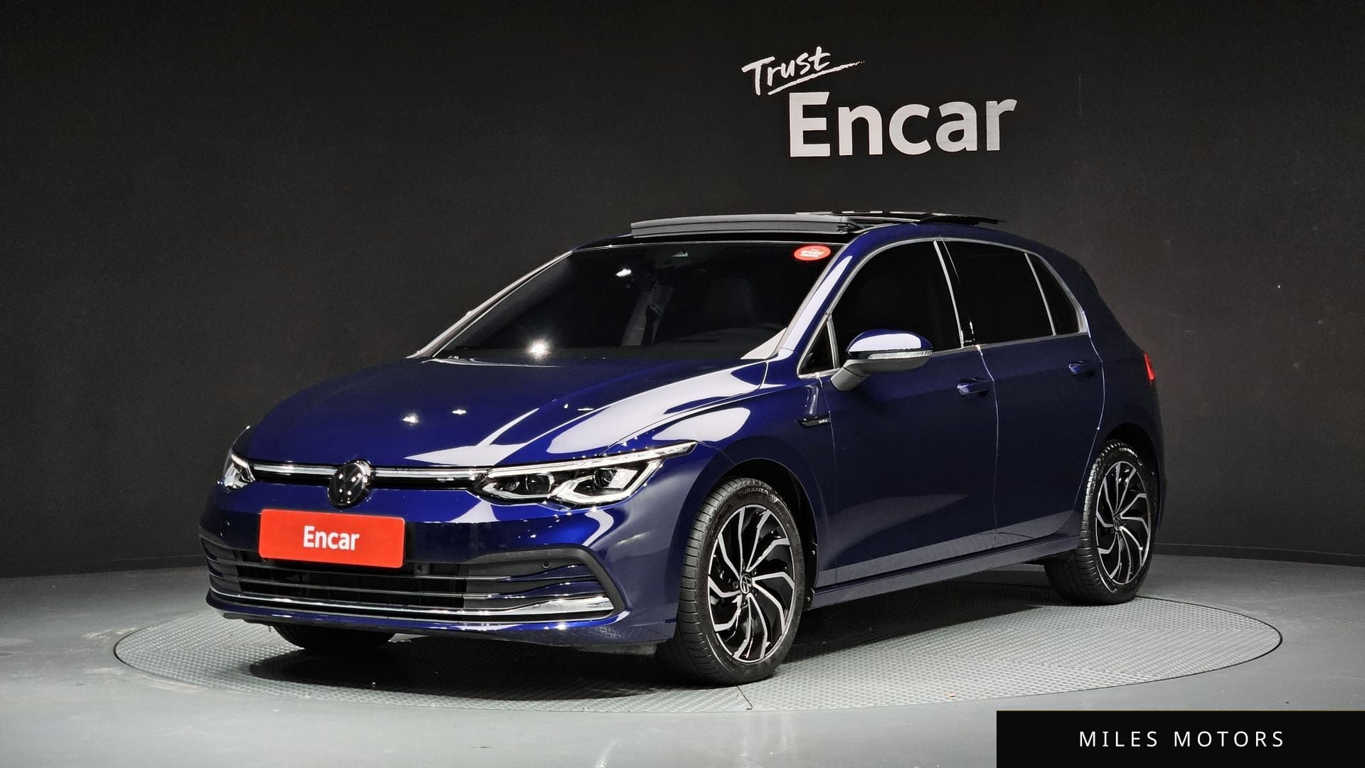 Volkswagen Golf 2023 — фото 1 из 12
