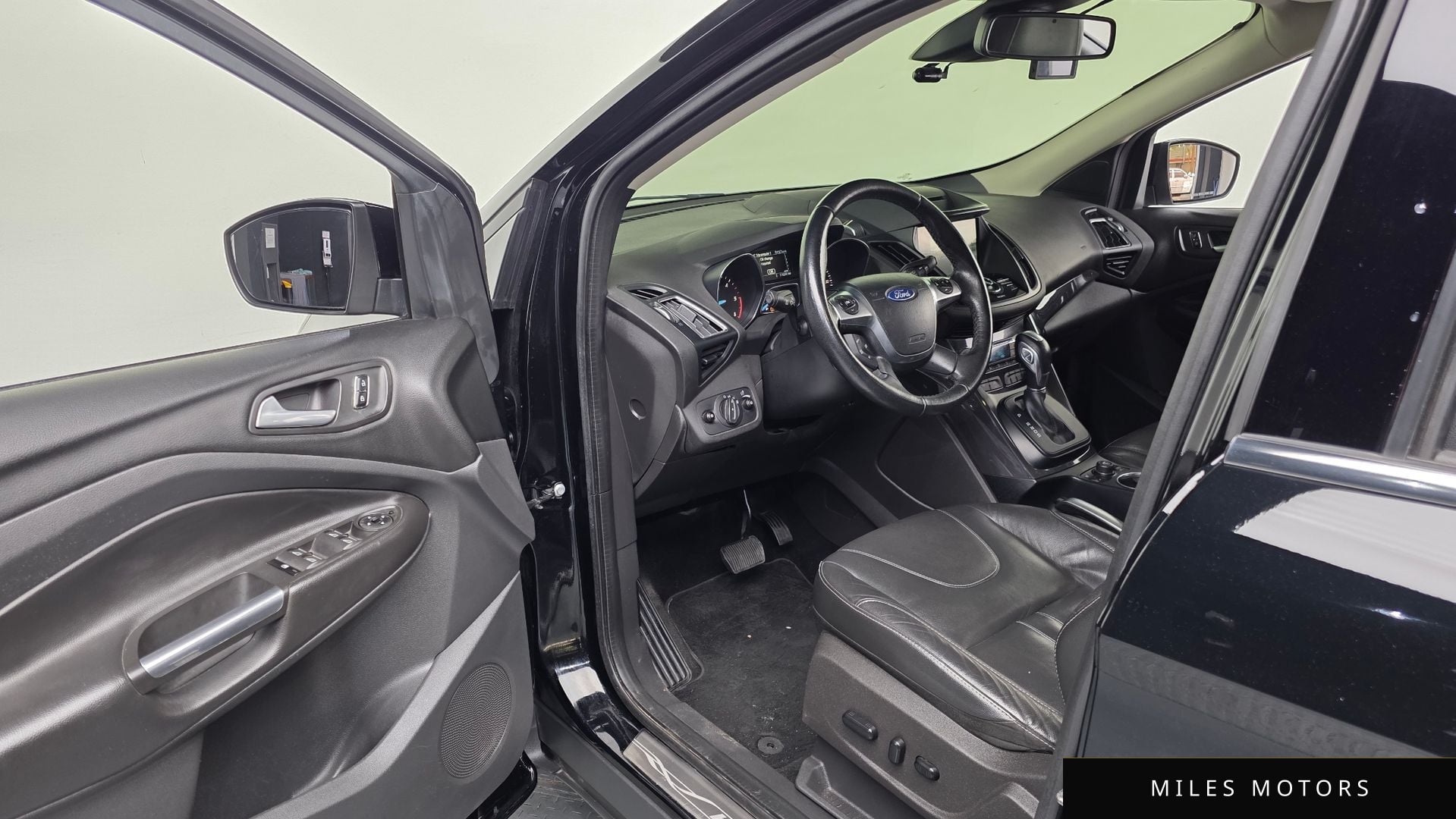 Ford Kuga 2016 — миниатюра 10