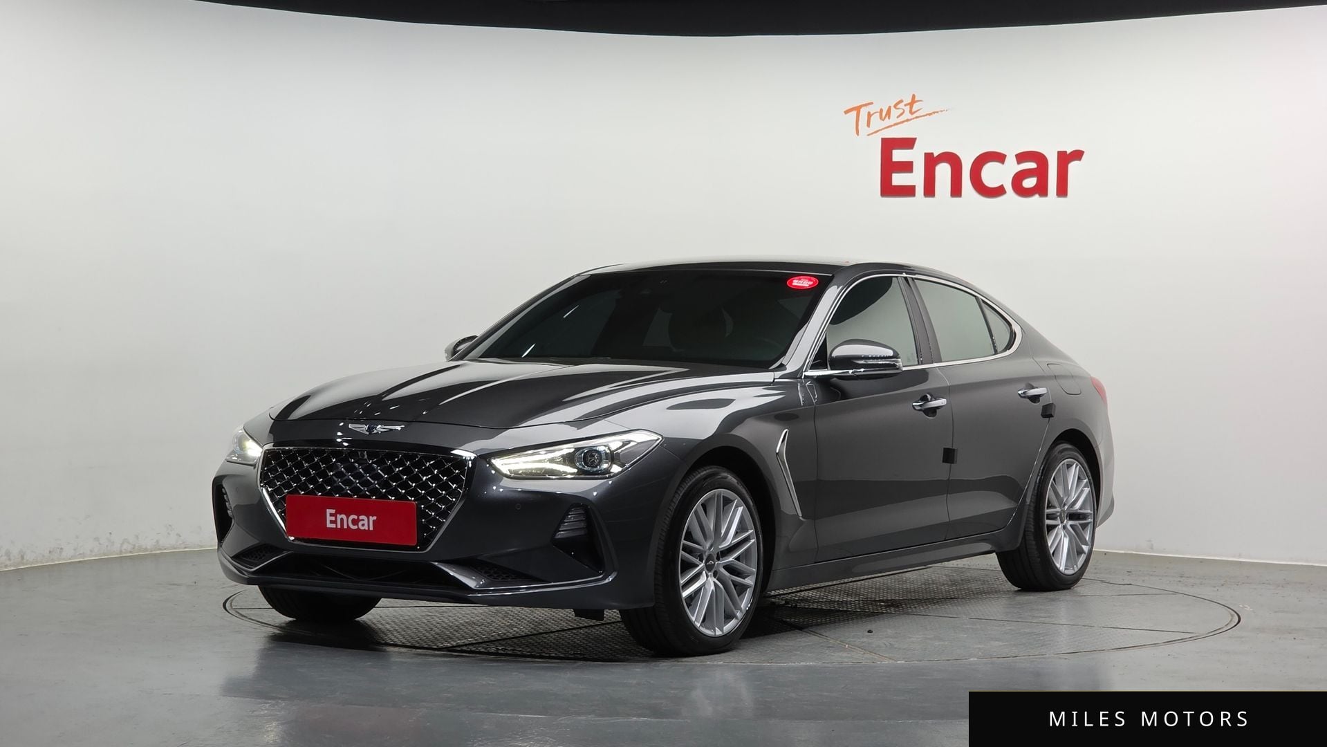 Genesis G70 2019 — фото 1 из 12