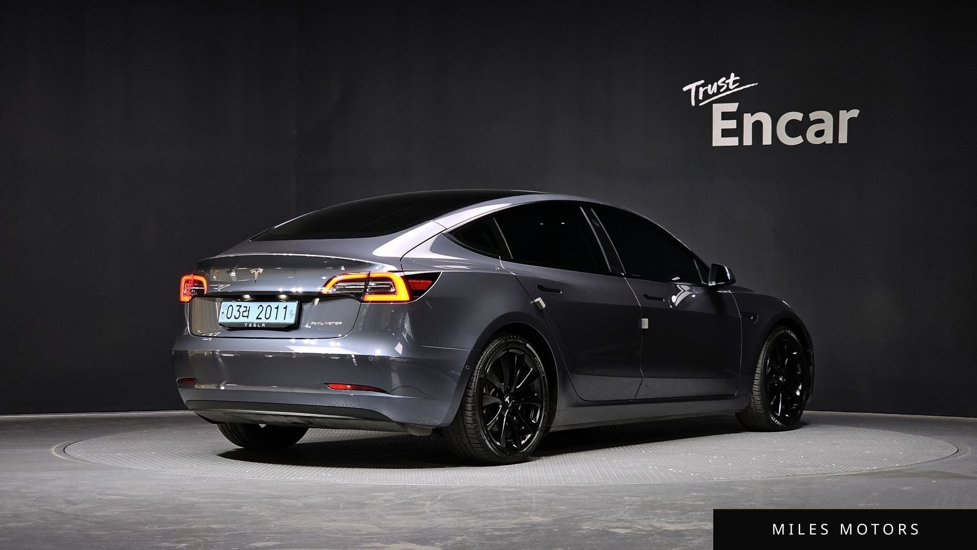 Tesla Model 3 2021 — миниатюра 2