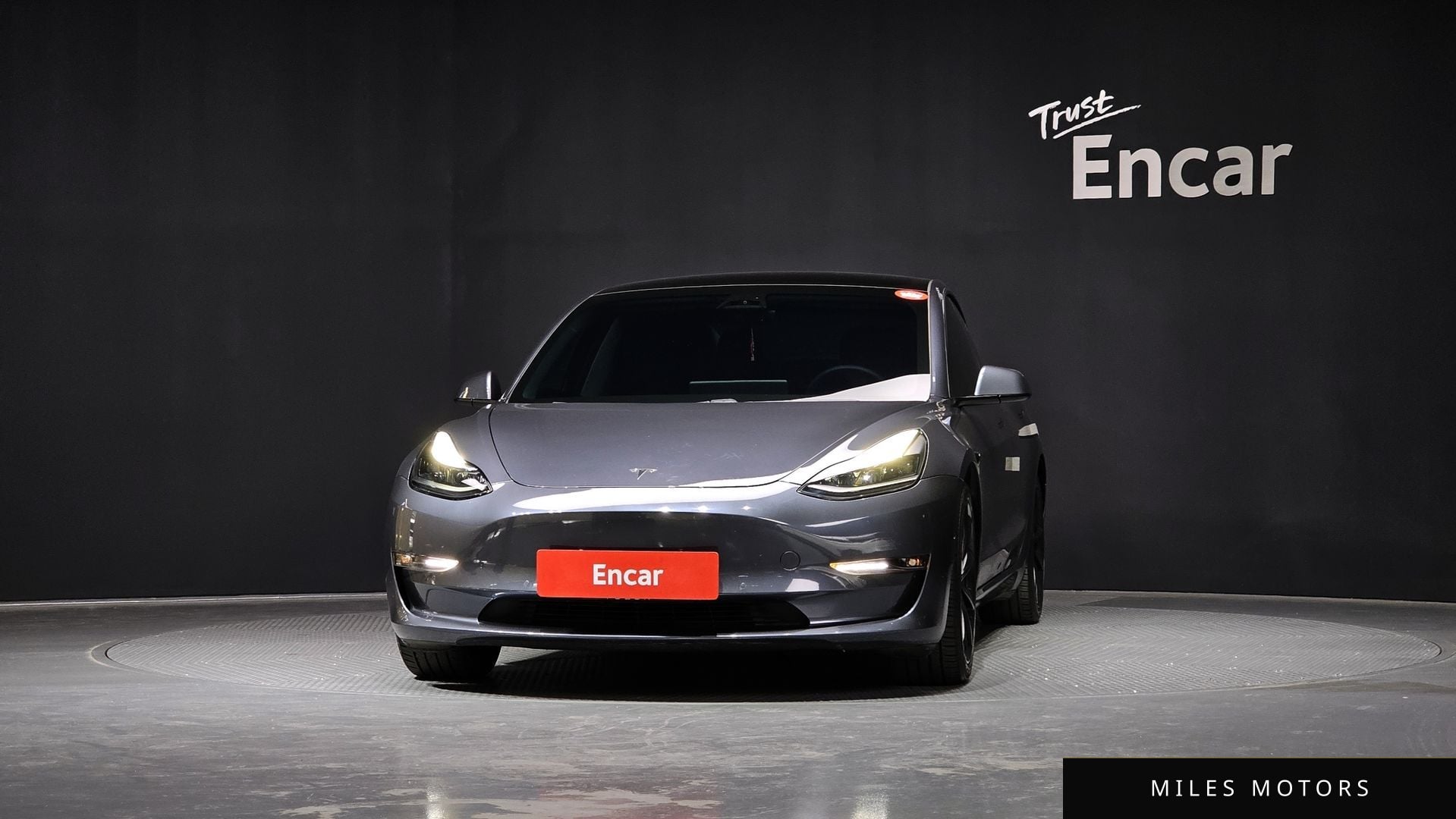 Tesla Model 3 2021 — миниатюра 3