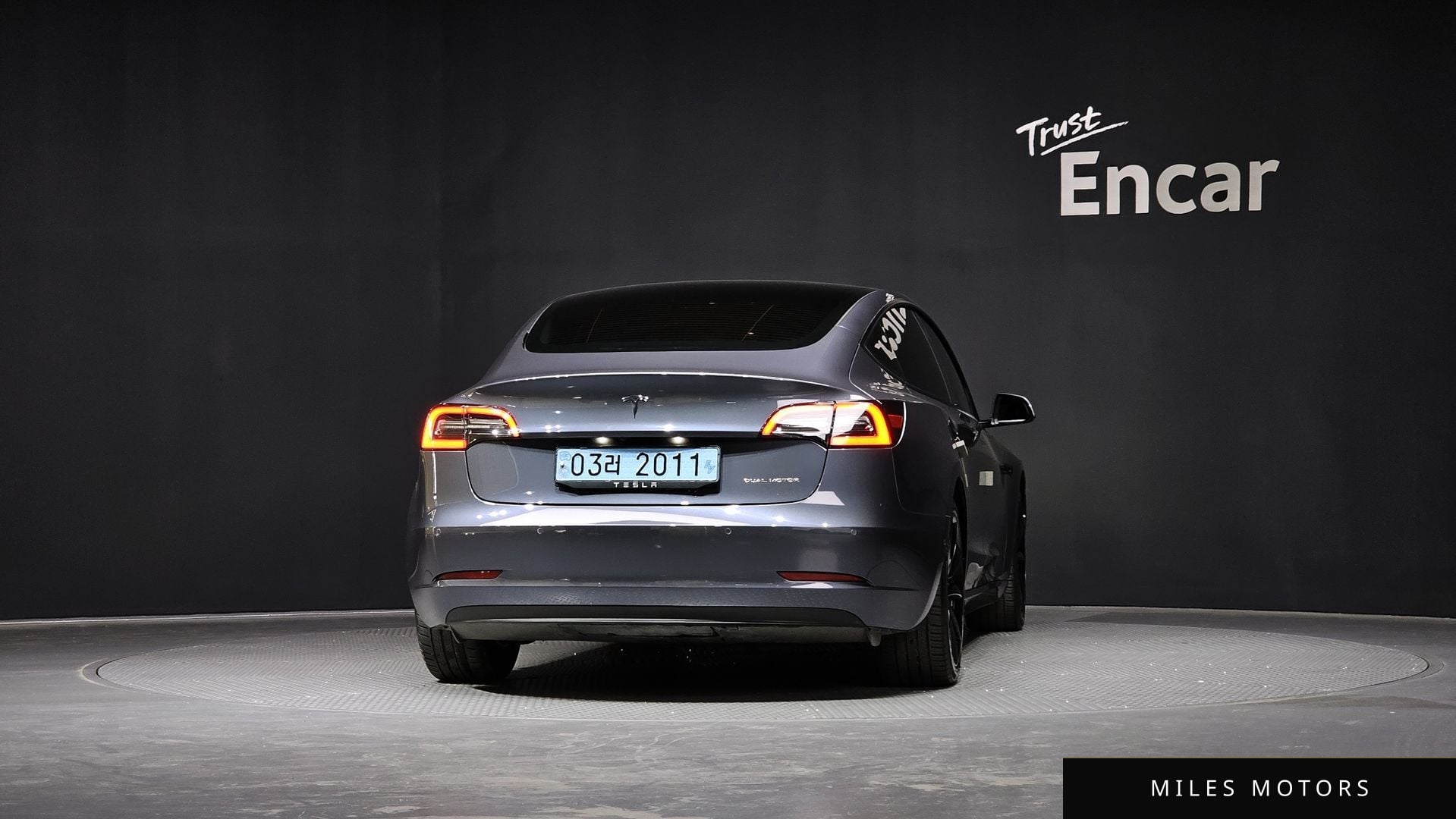 Tesla Model 3 2021 — миниатюра 4