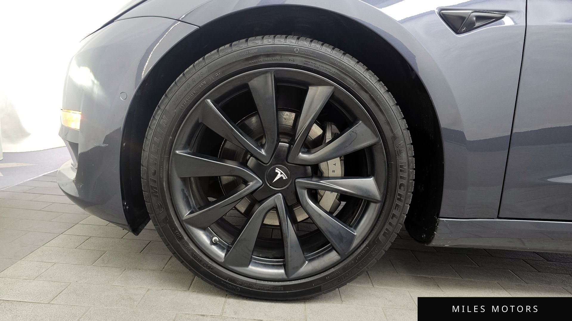 Tesla Model 3 2021 — миниатюра 5