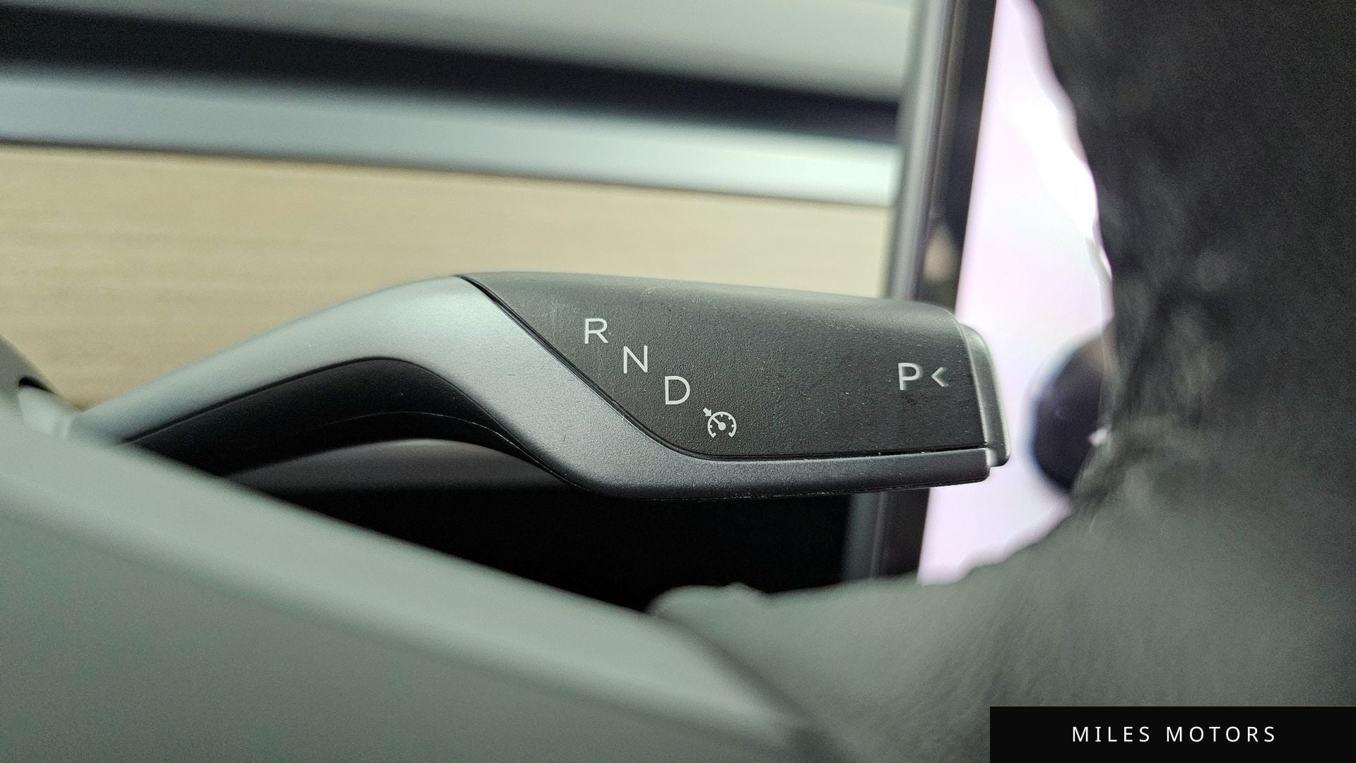 Tesla Model 3 2021 — миниатюра 12