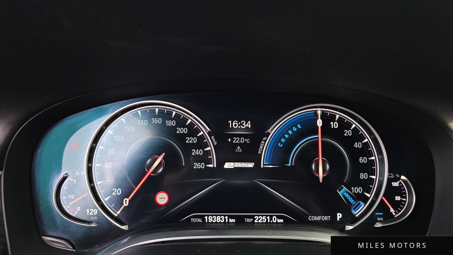 BMW 7 Series (G11) 2019 — миниатюра 8