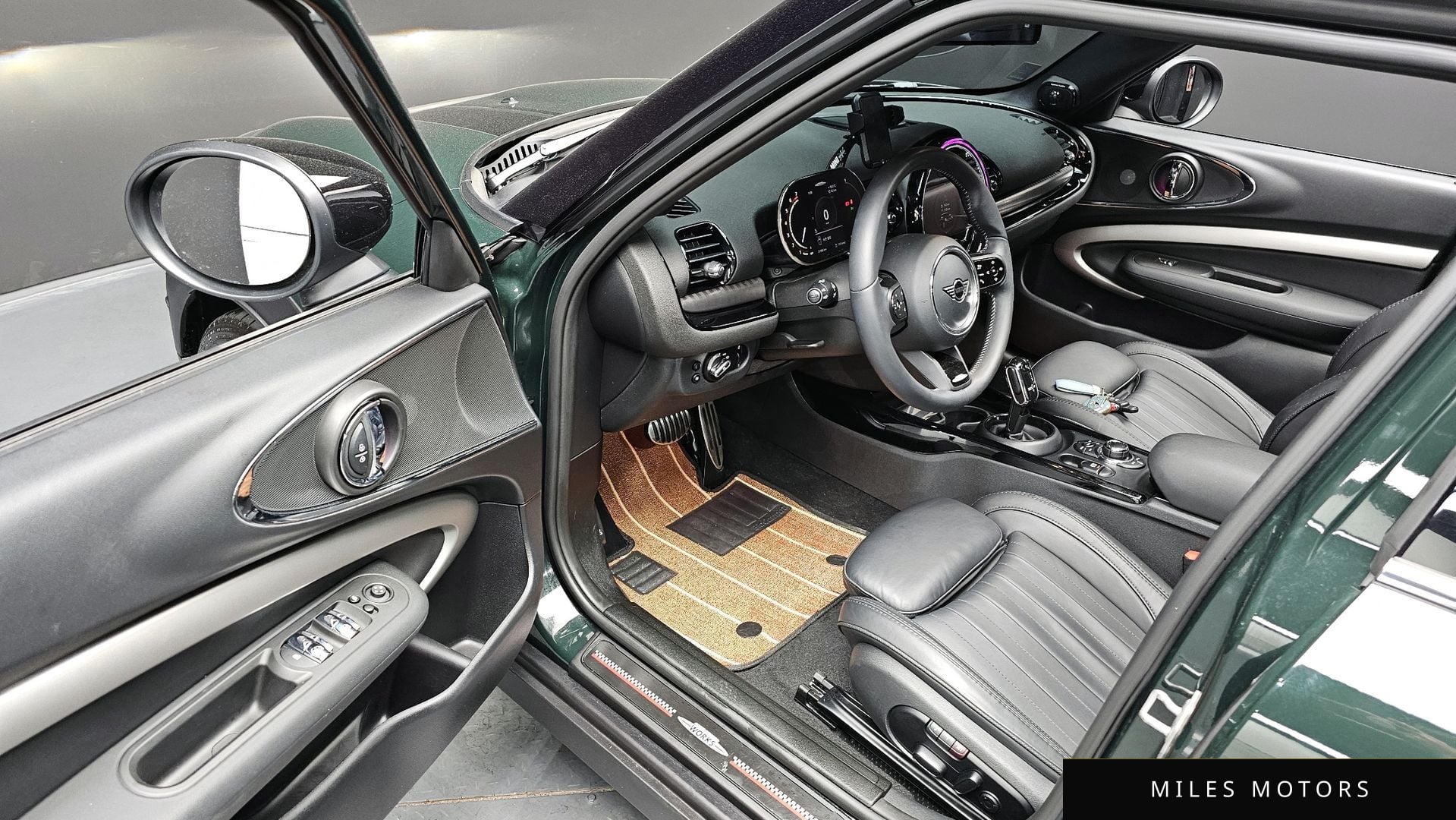 MINI Clubman 2023 — миниатюра 11