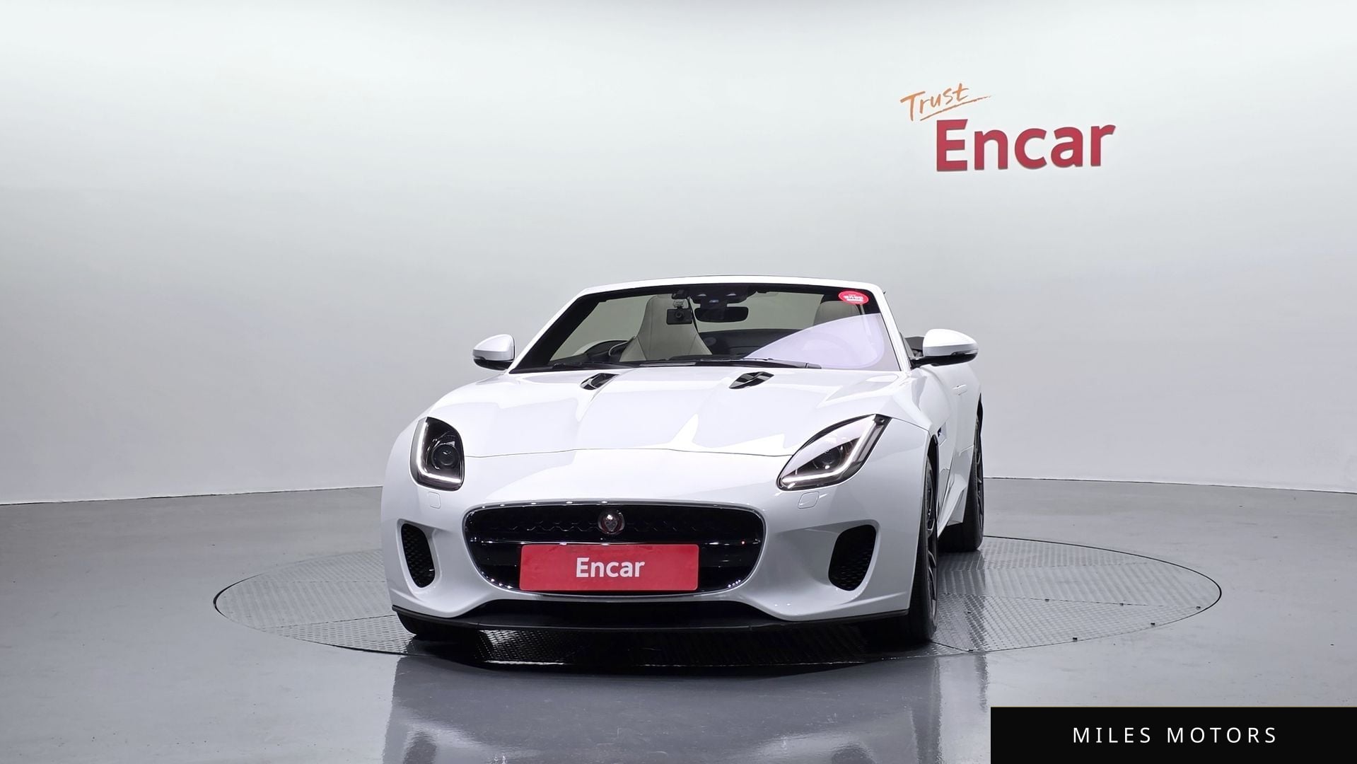 Jaguar F-TYPE 2019 — миниатюра 3