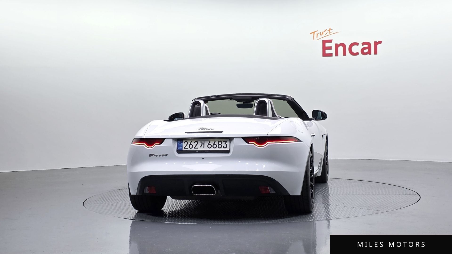 Jaguar F-TYPE 2019 — миниатюра 4