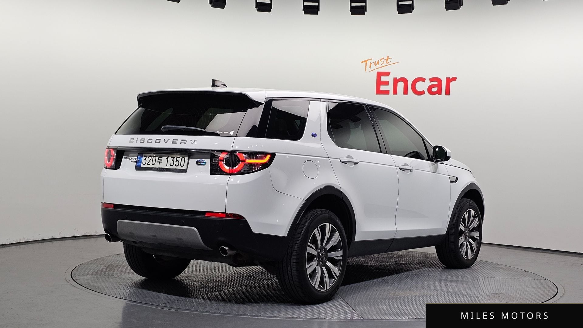 Land Rover Discovery Sport 2018 — миниатюра 2