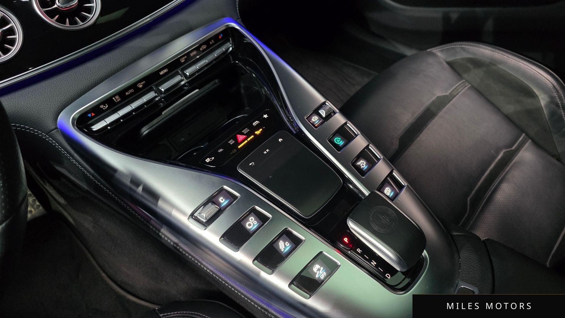 Mercedes-Benz AMG GT 2022 — миниатюра 11