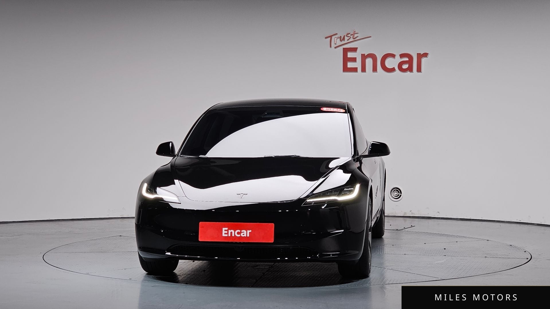 Tesla Model 3 2026 — миниатюра 2