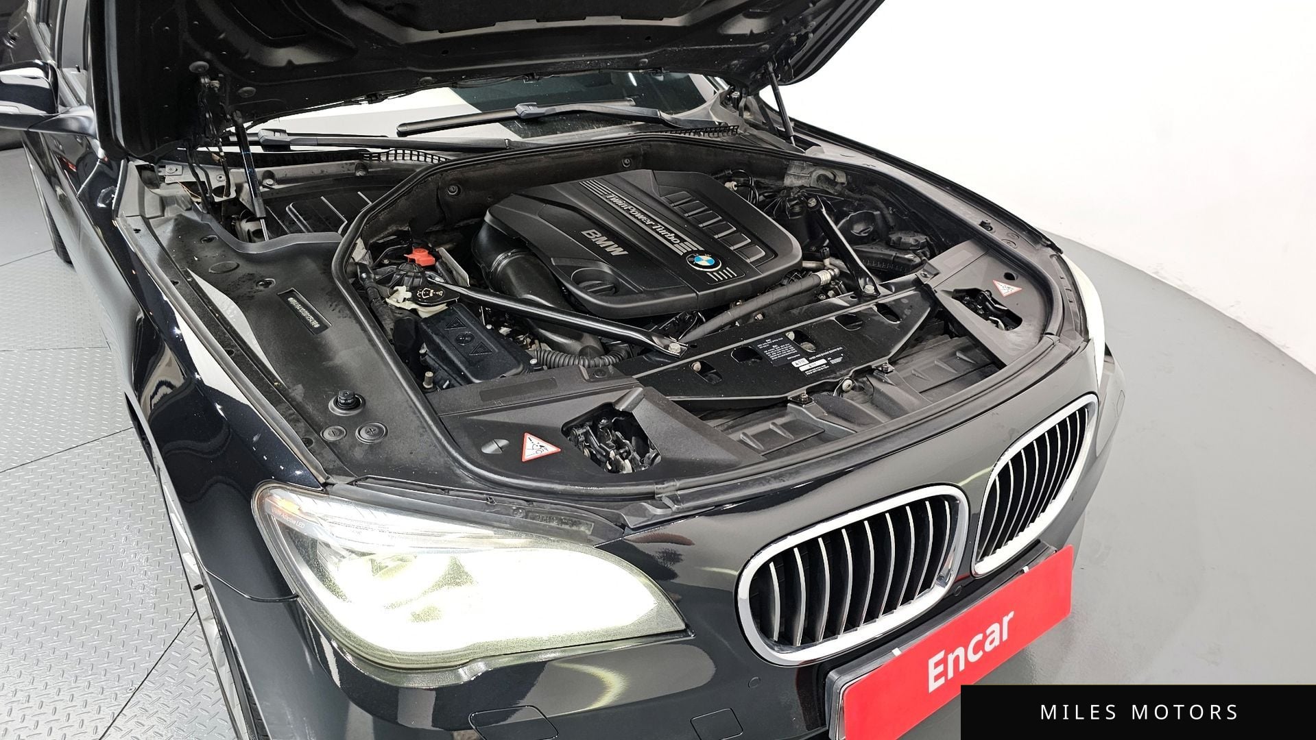 BMW 7 Series (F01) 2013 — миниатюра 6