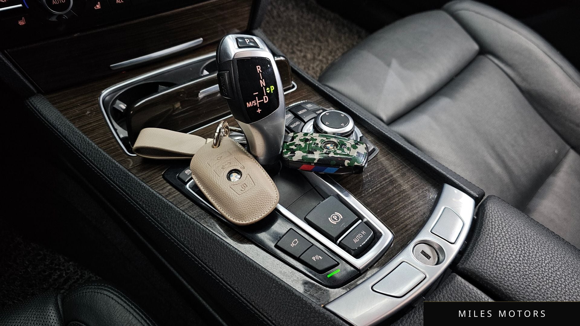 BMW 7 Series (F01) 2013 — миниатюра 9
