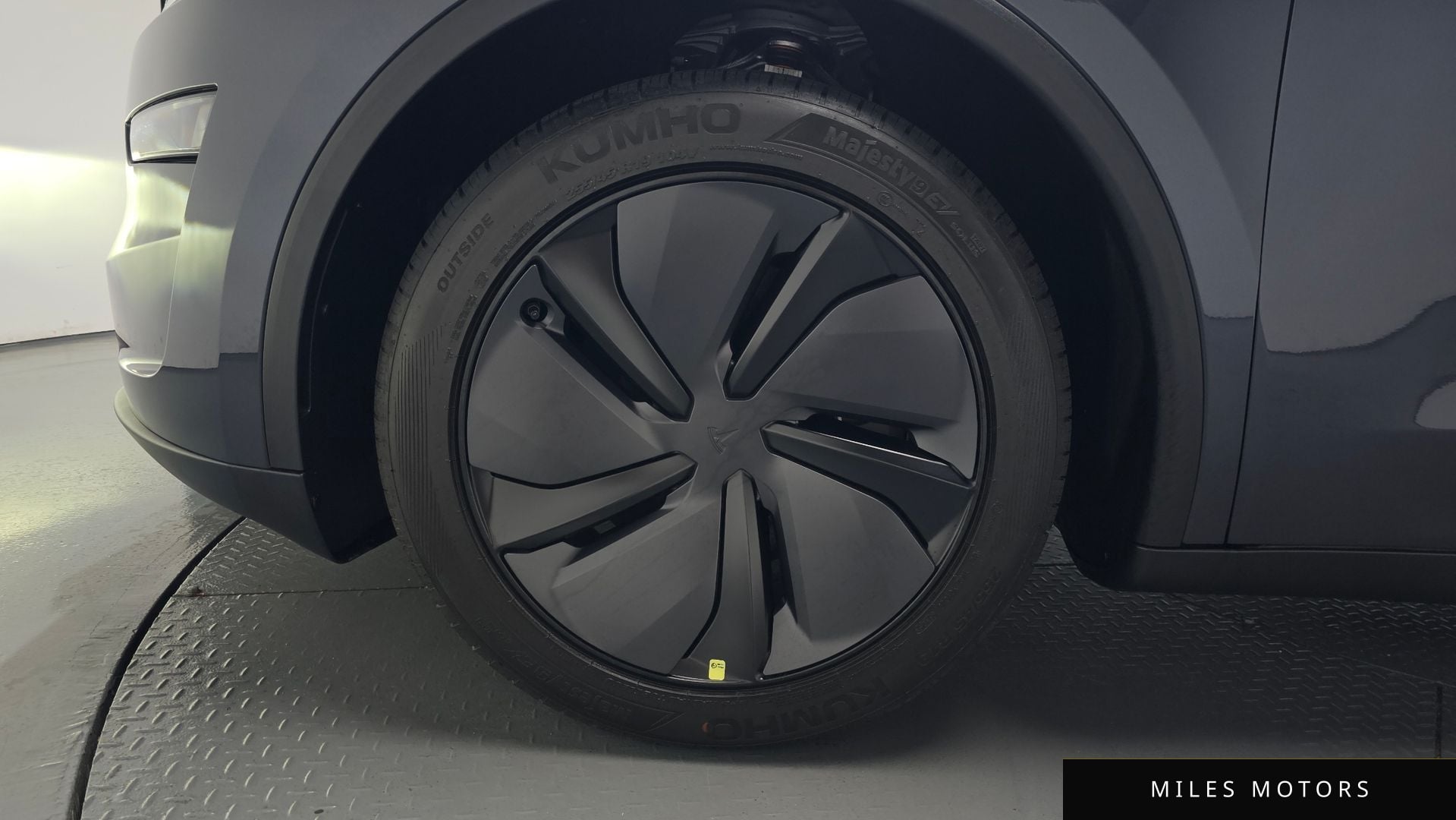 Tesla Model Y 2026 — миниатюра 4
