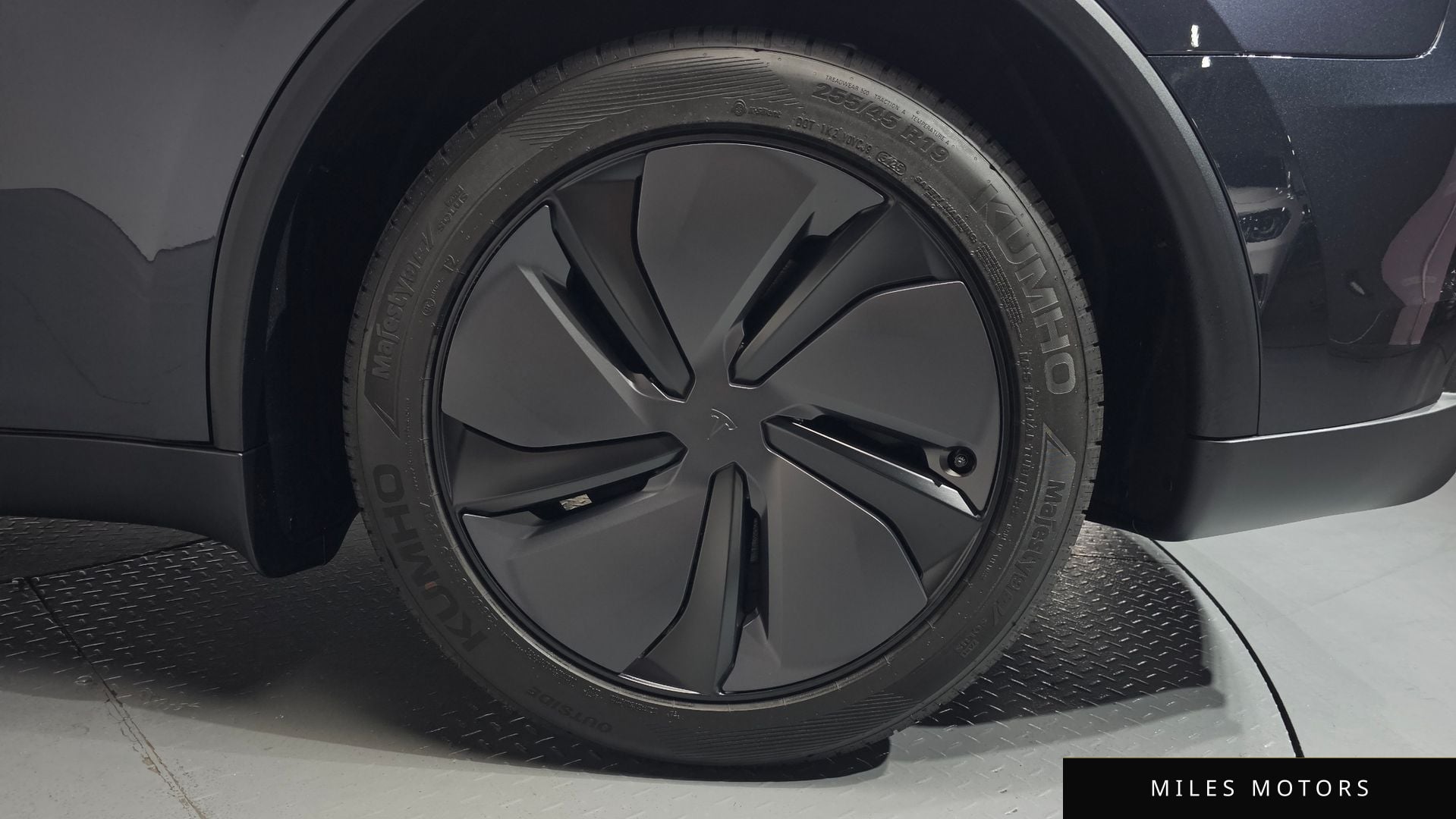 Tesla Model Y 2026 — миниатюра 6