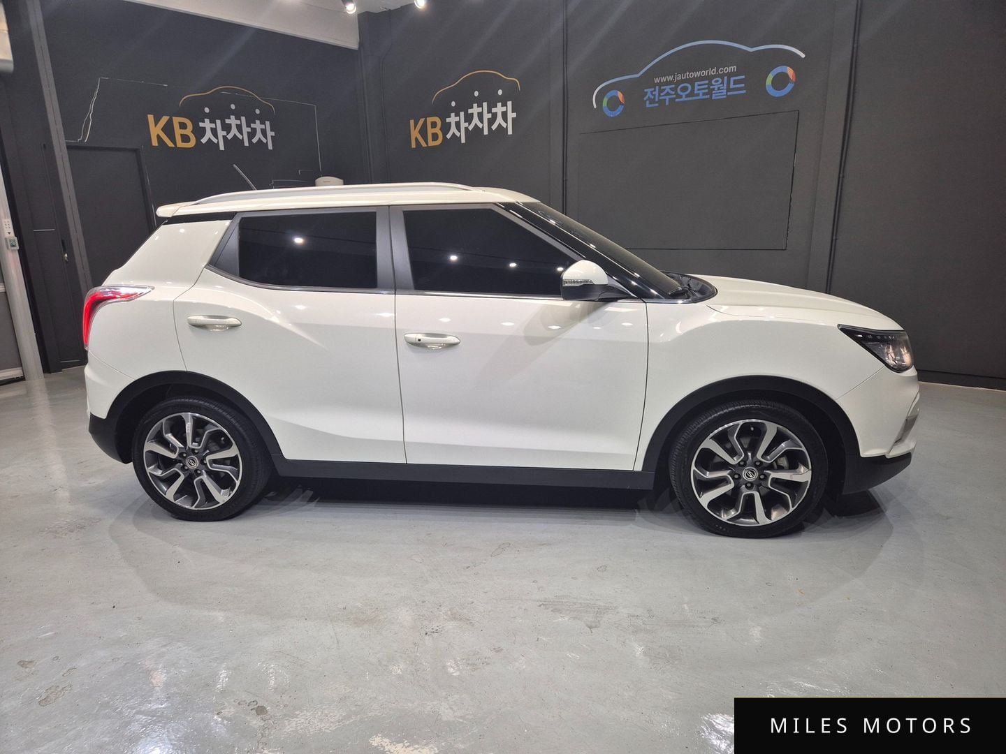 KG Mobility Tivoli 2016 — миниатюра 3