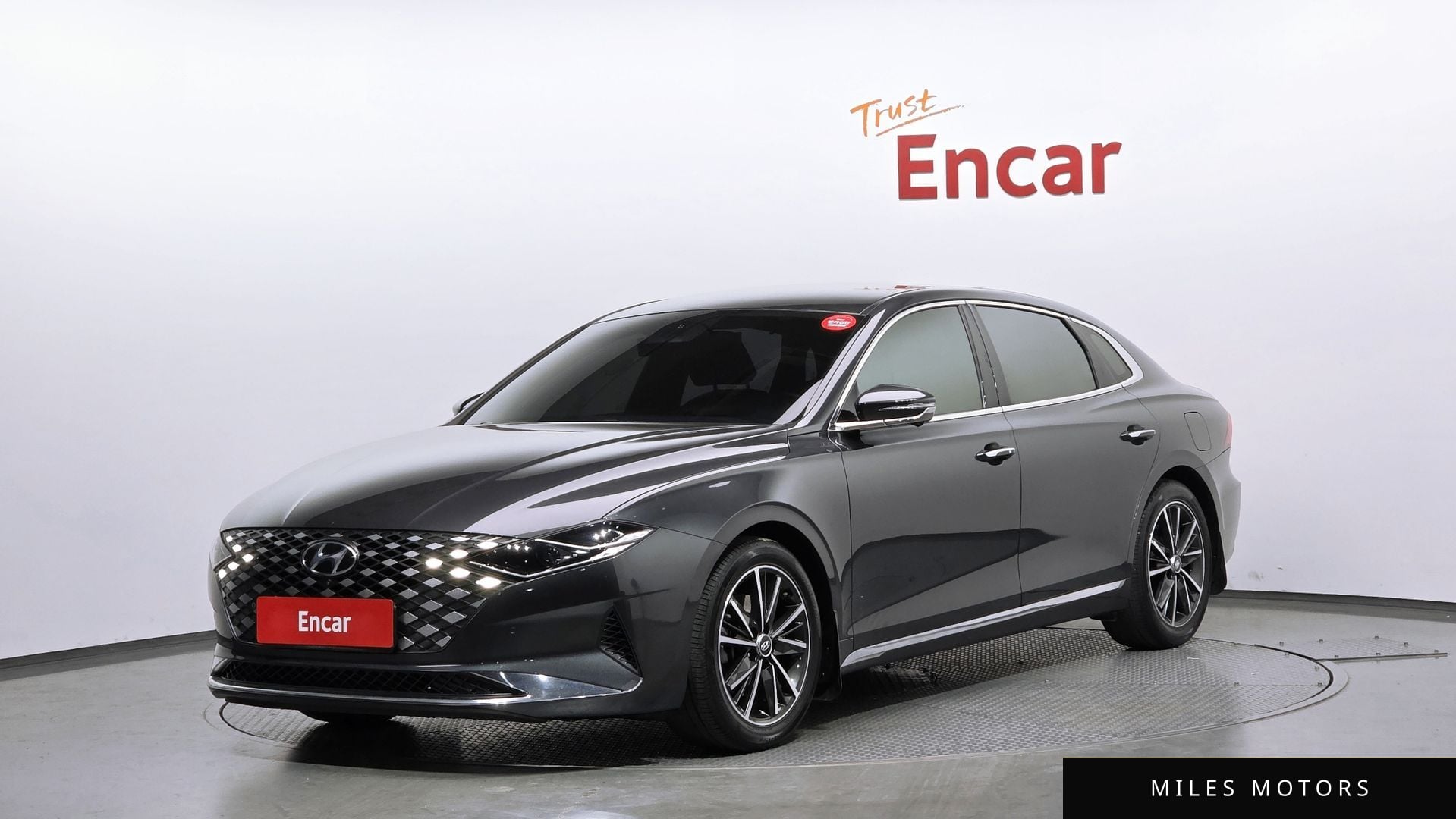 Hyundai Grandeur 2020 — фото 1 из 12