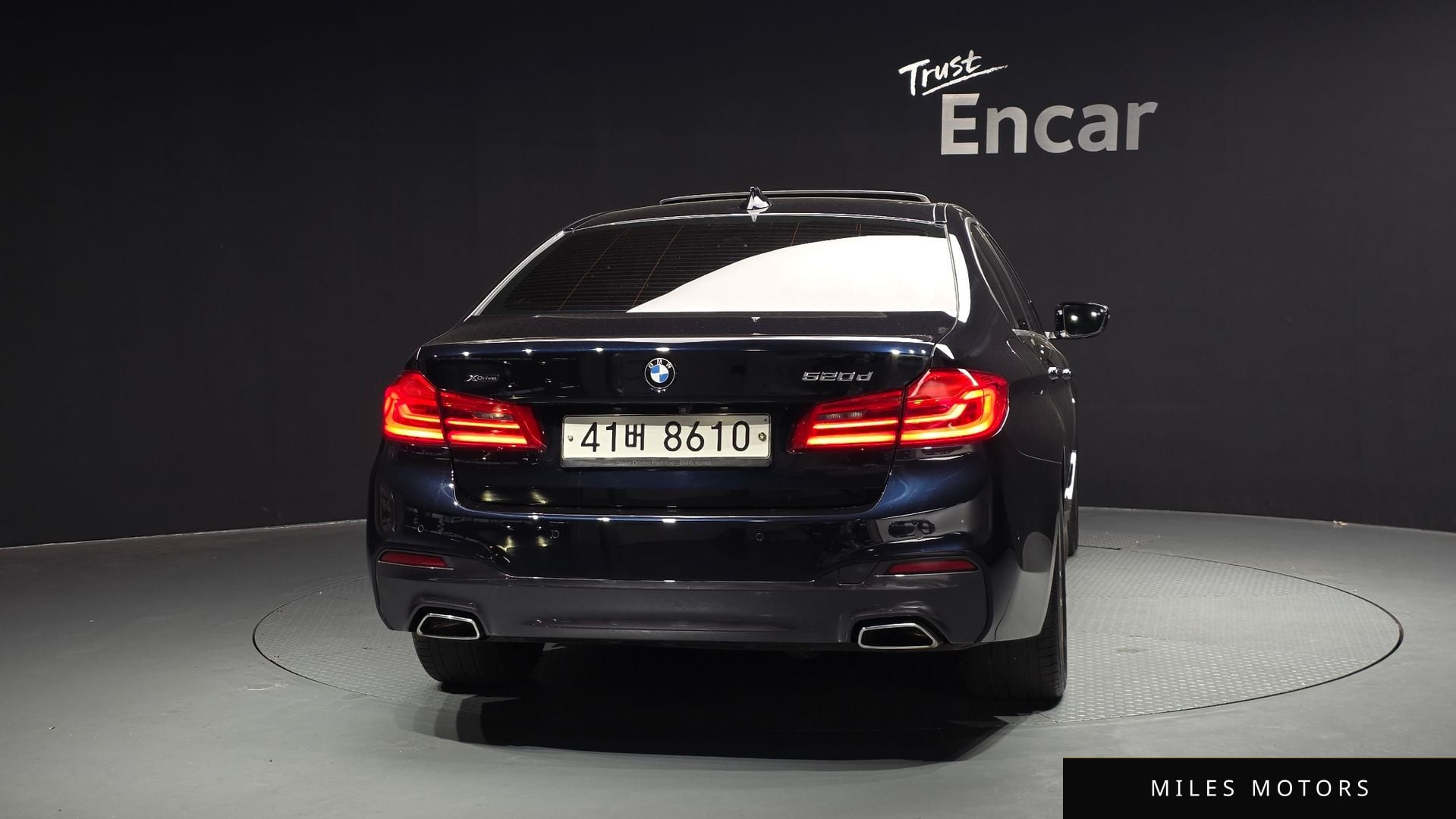 BMW 5 Series (G30) 2018 — миниатюра 4