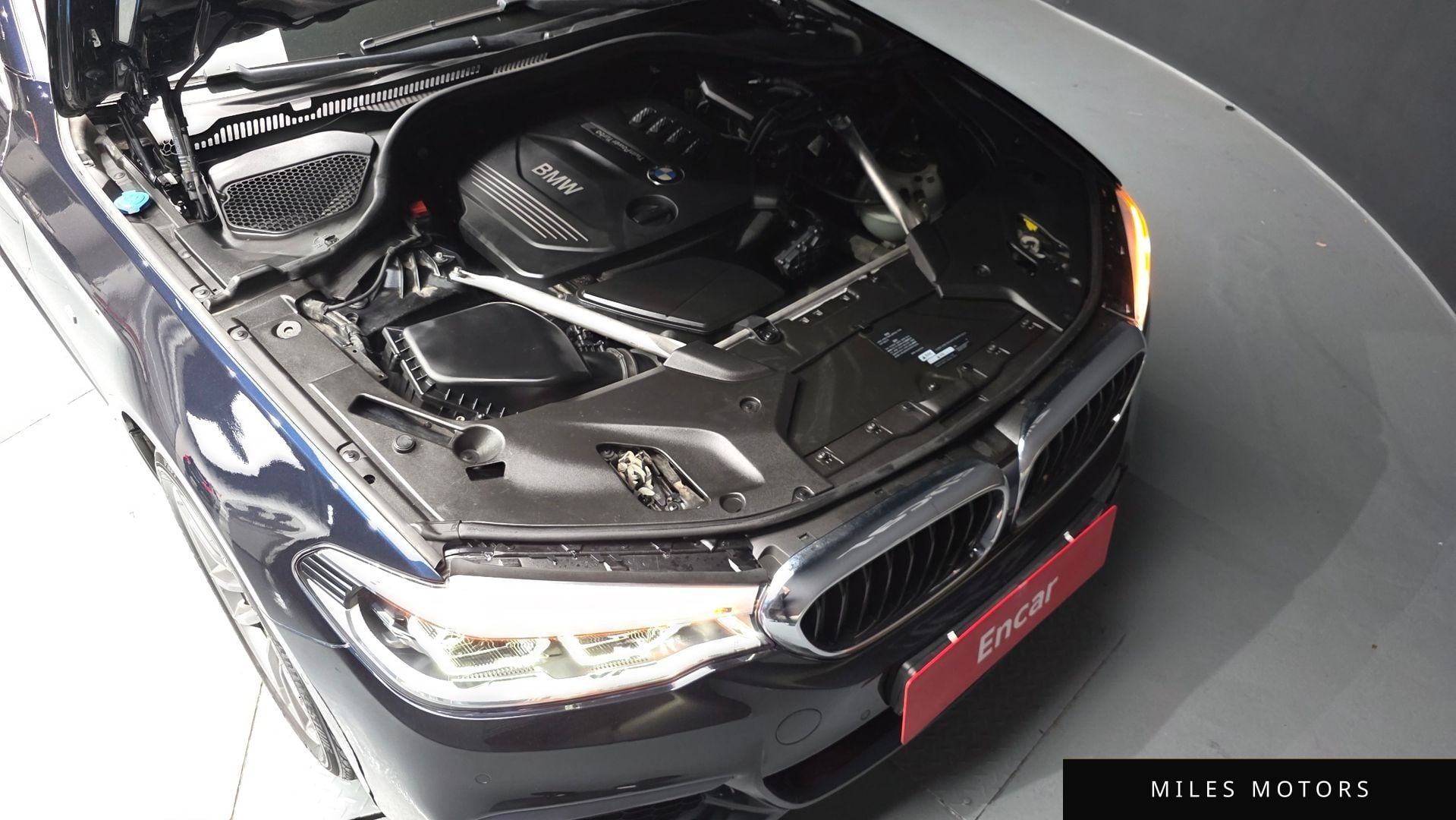 BMW 5 Series (G30) 2018 — миниатюра 6