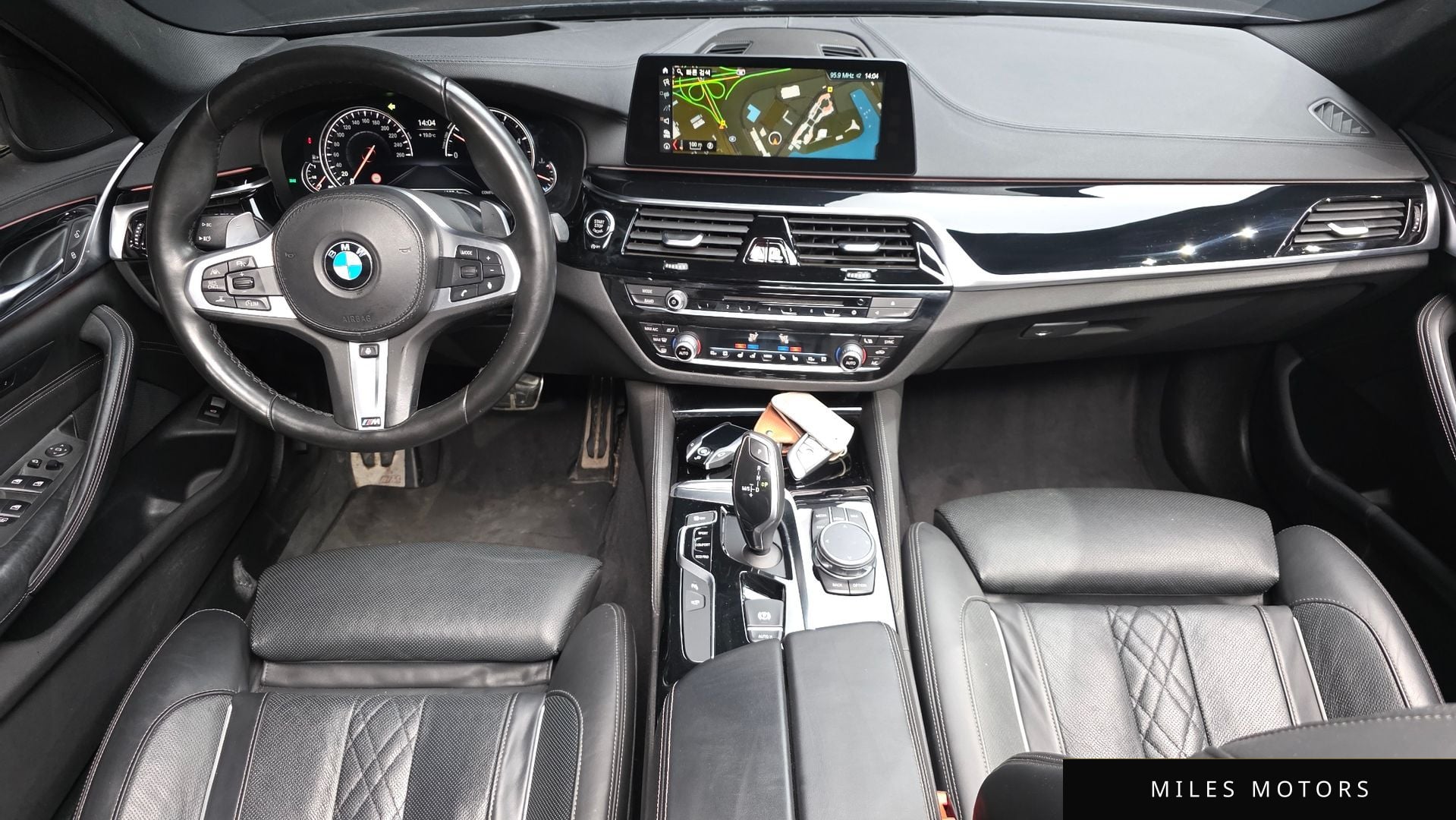 BMW 5 Series (G30) 2018 — миниатюра 10