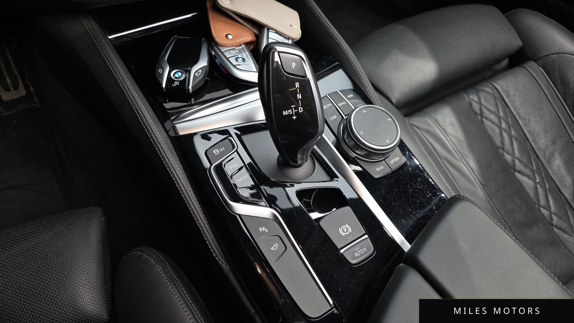 BMW 5 Series (G30) 2018 — миниатюра 12