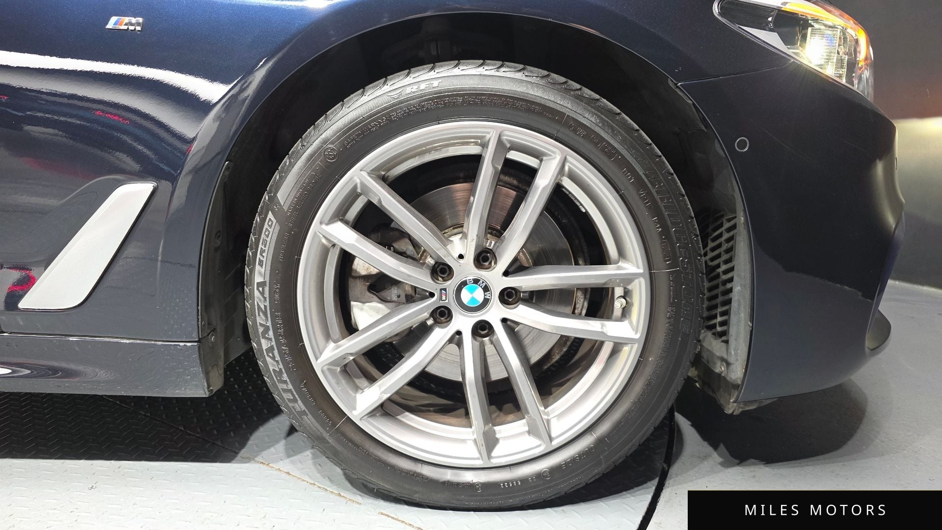 BMW 5 Series (G30) 2018 — миниатюра 7