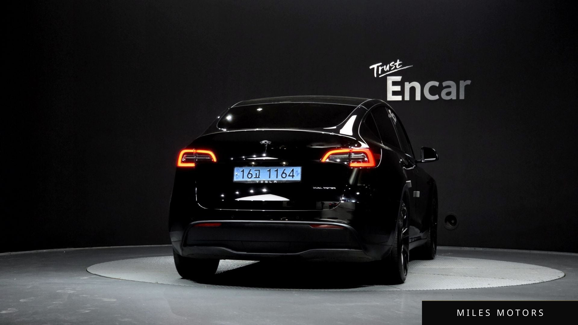 Tesla Model Y 2022 — миниатюра 4