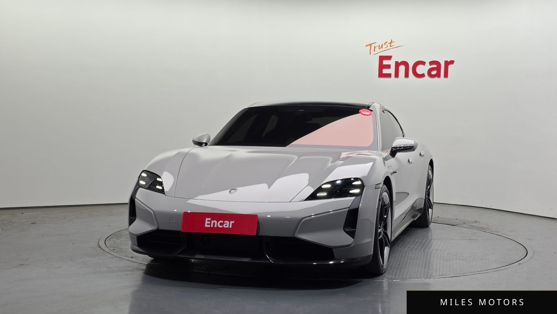 Porsche Taycan 2025 — миниатюра 3