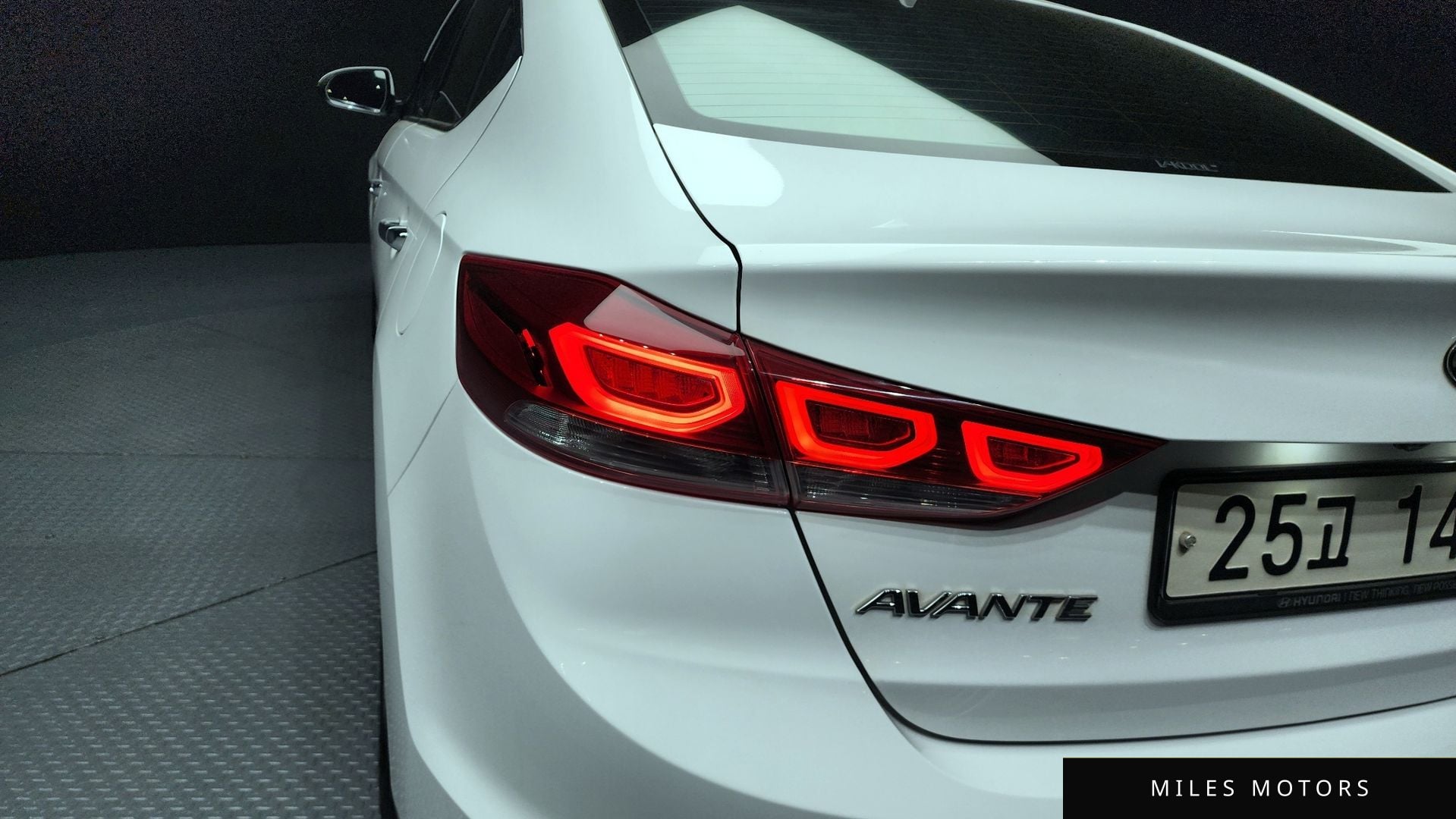 Hyundai AVANTE 2018 — миниатюра 9