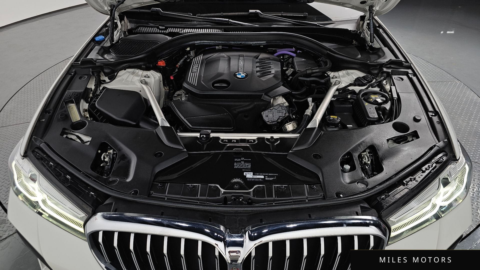BMW 5 Series (G30) 2021 — миниатюра 5