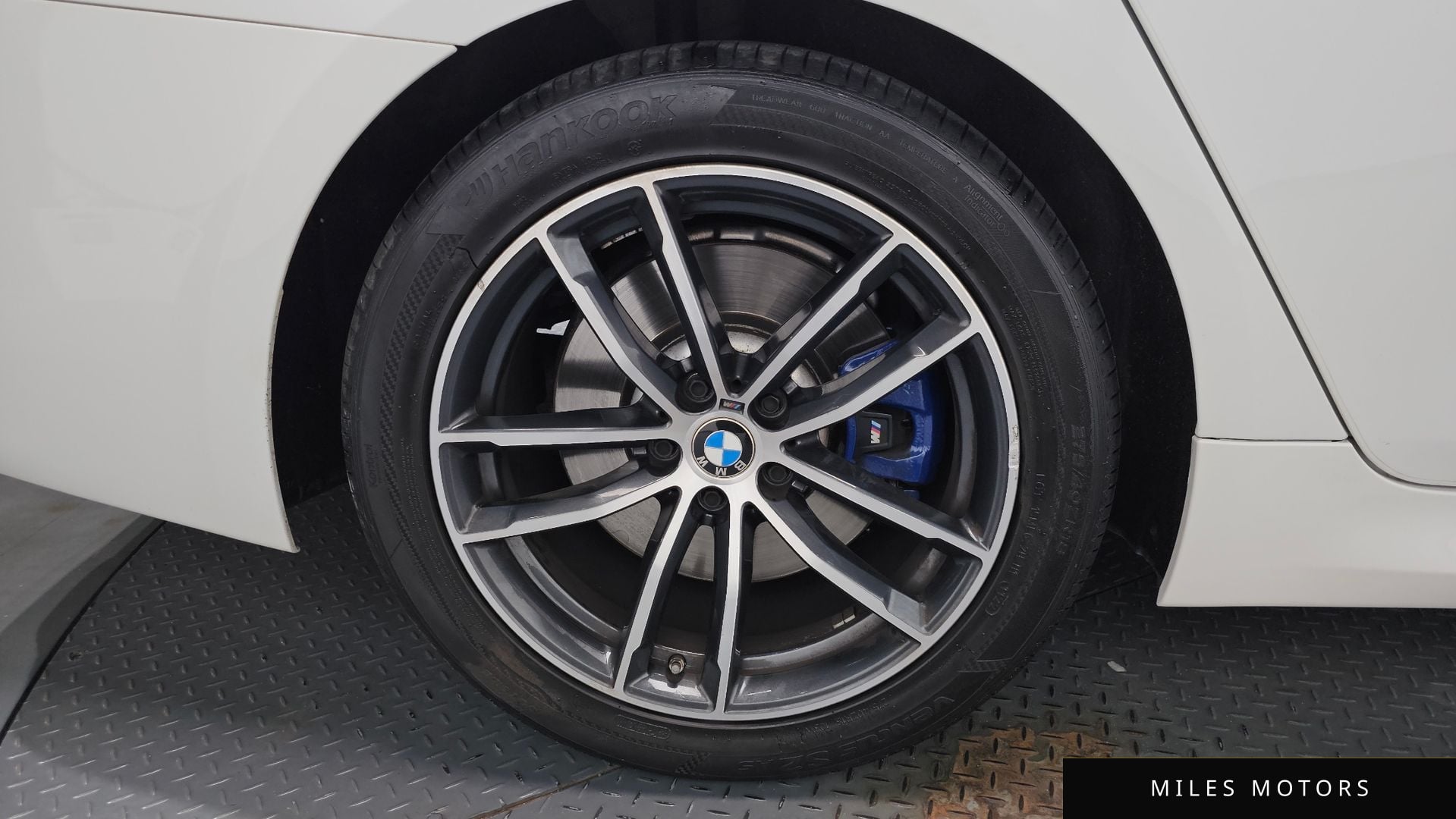 BMW 5 Series (G30) 2021 — миниатюра 6