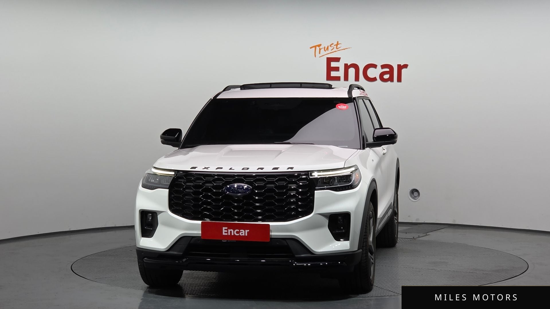 Ford Explorer 2025 — миниатюра 3