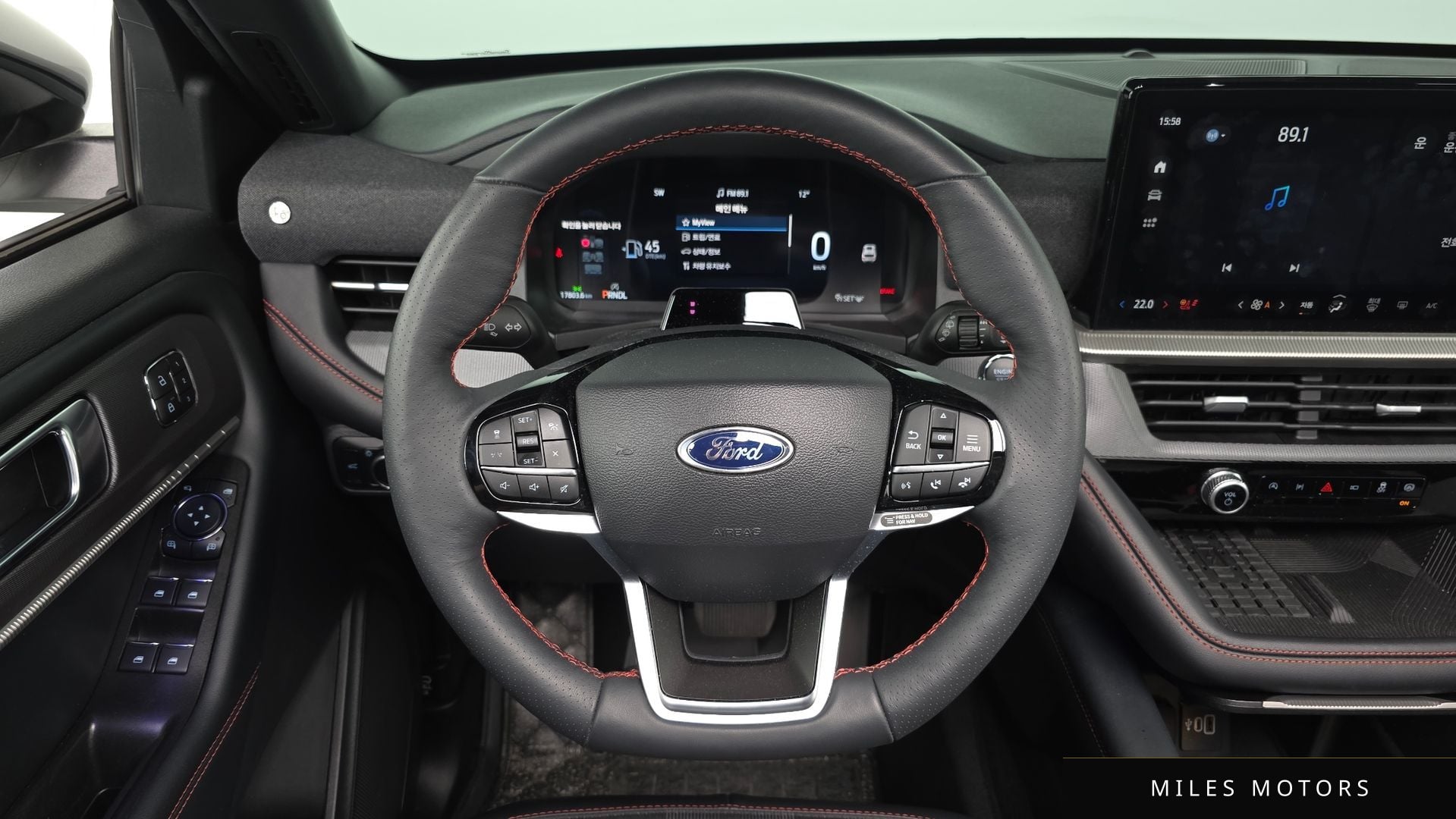 Ford Explorer 2025 — миниатюра 6