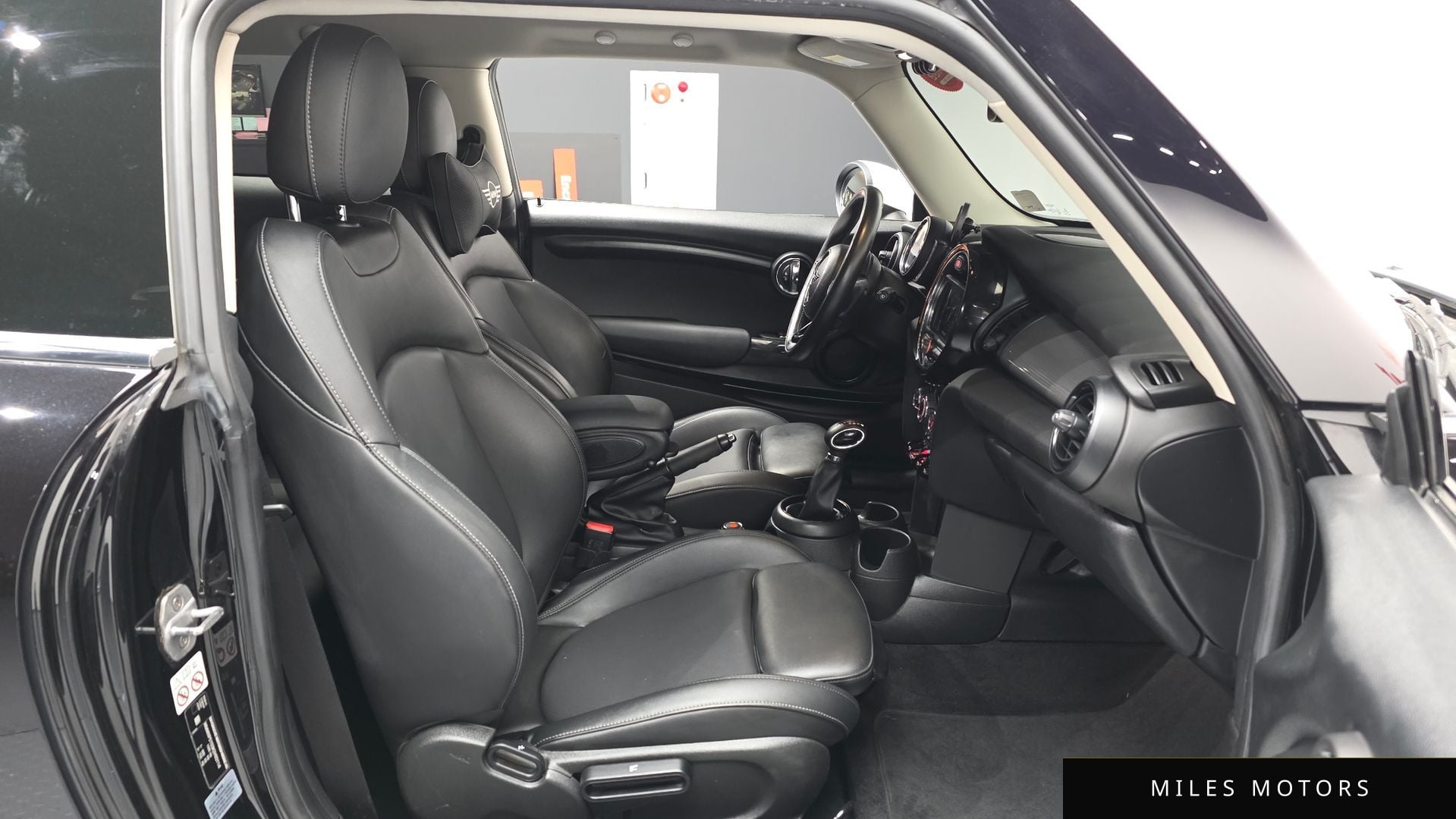 MINI Cooper 2019 — миниатюра 11