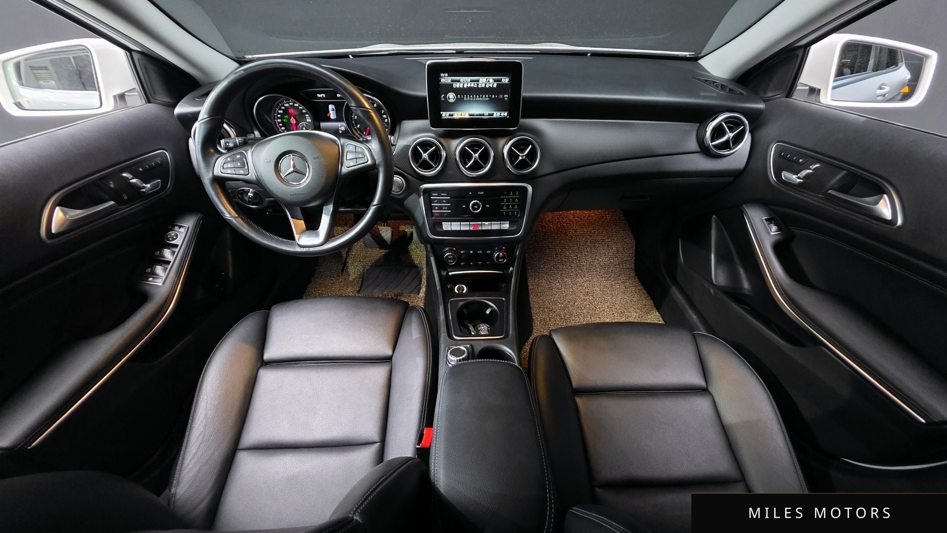 Mercedes-Benz GLA-Class X156 2019 — миниатюра 10