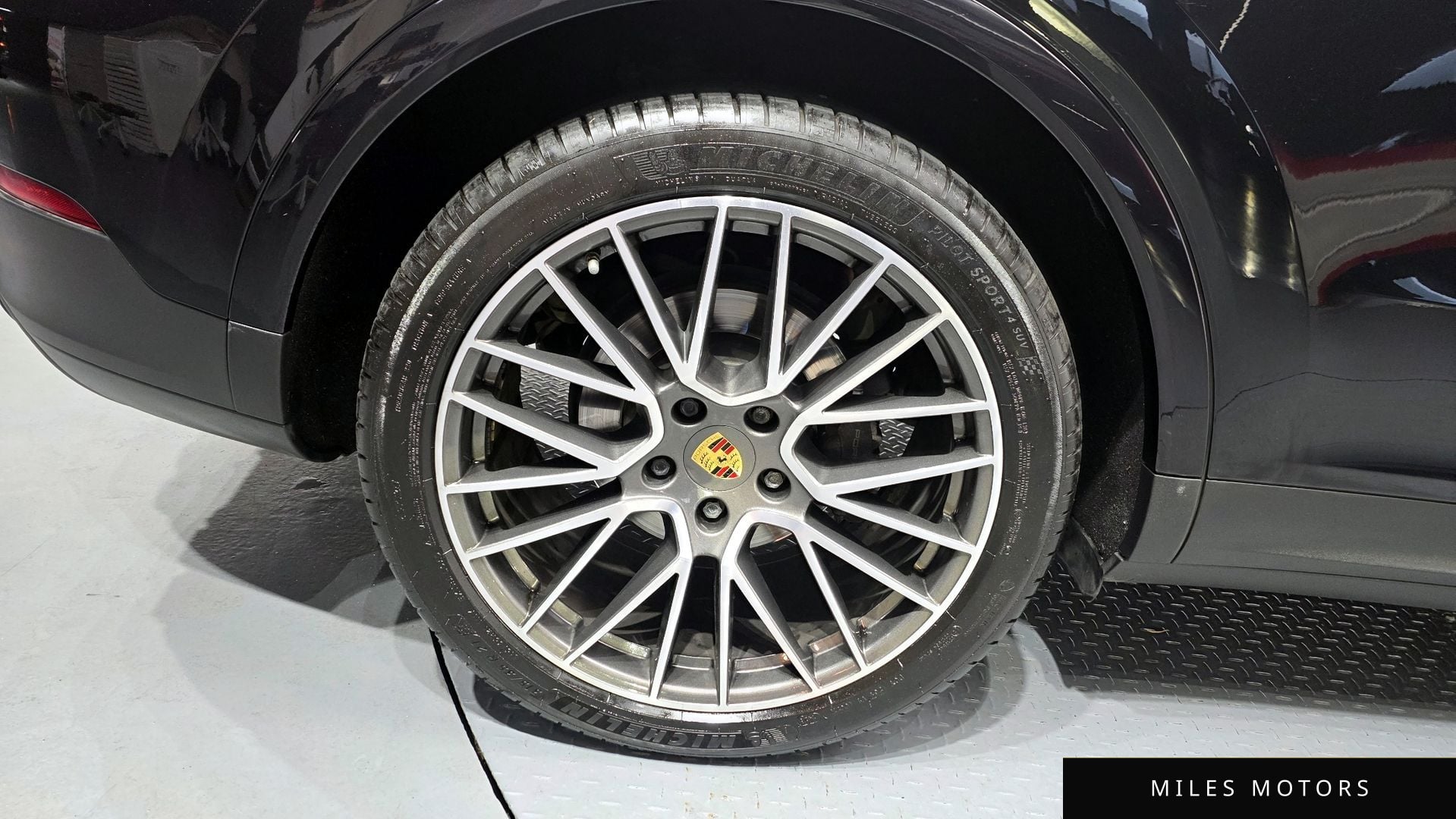 Porsche Cayenne 2021 — миниатюра 5