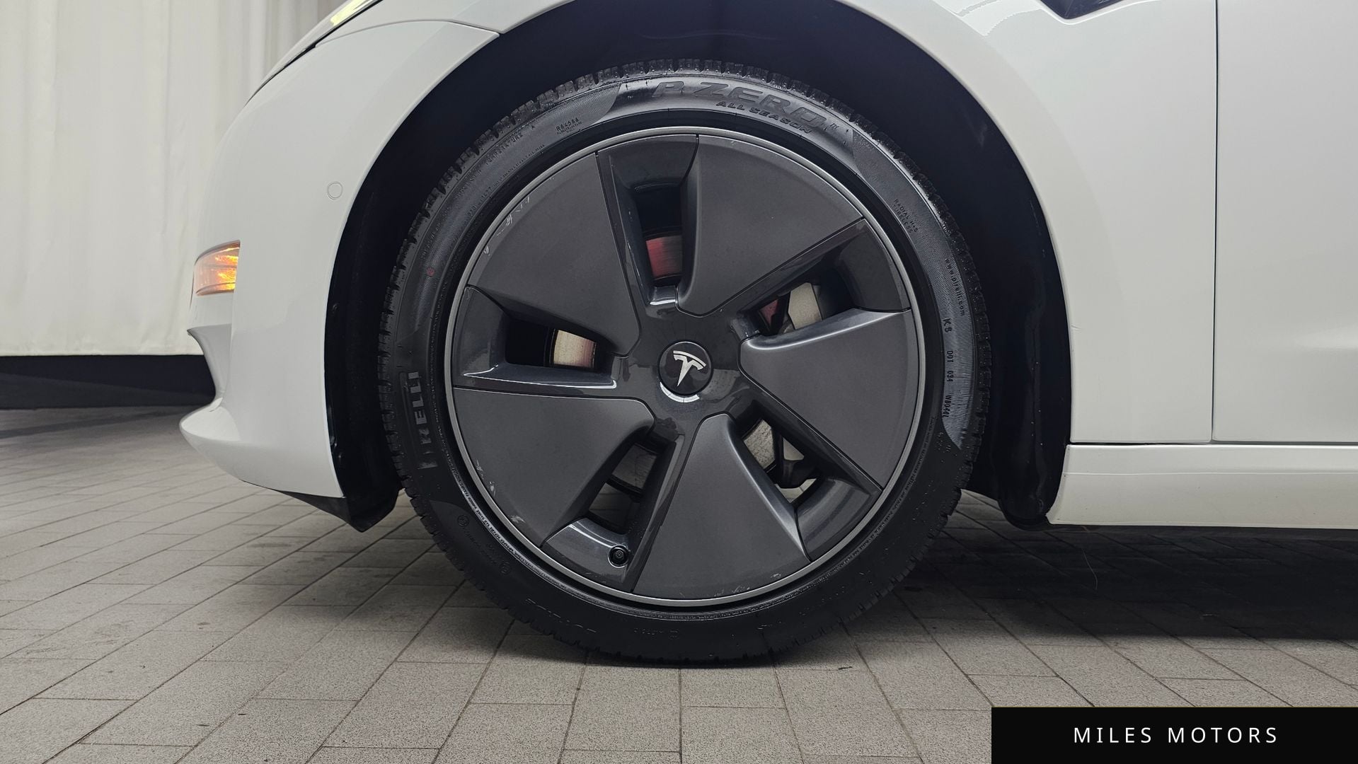 Tesla Model 3 2021 — миниатюра 5